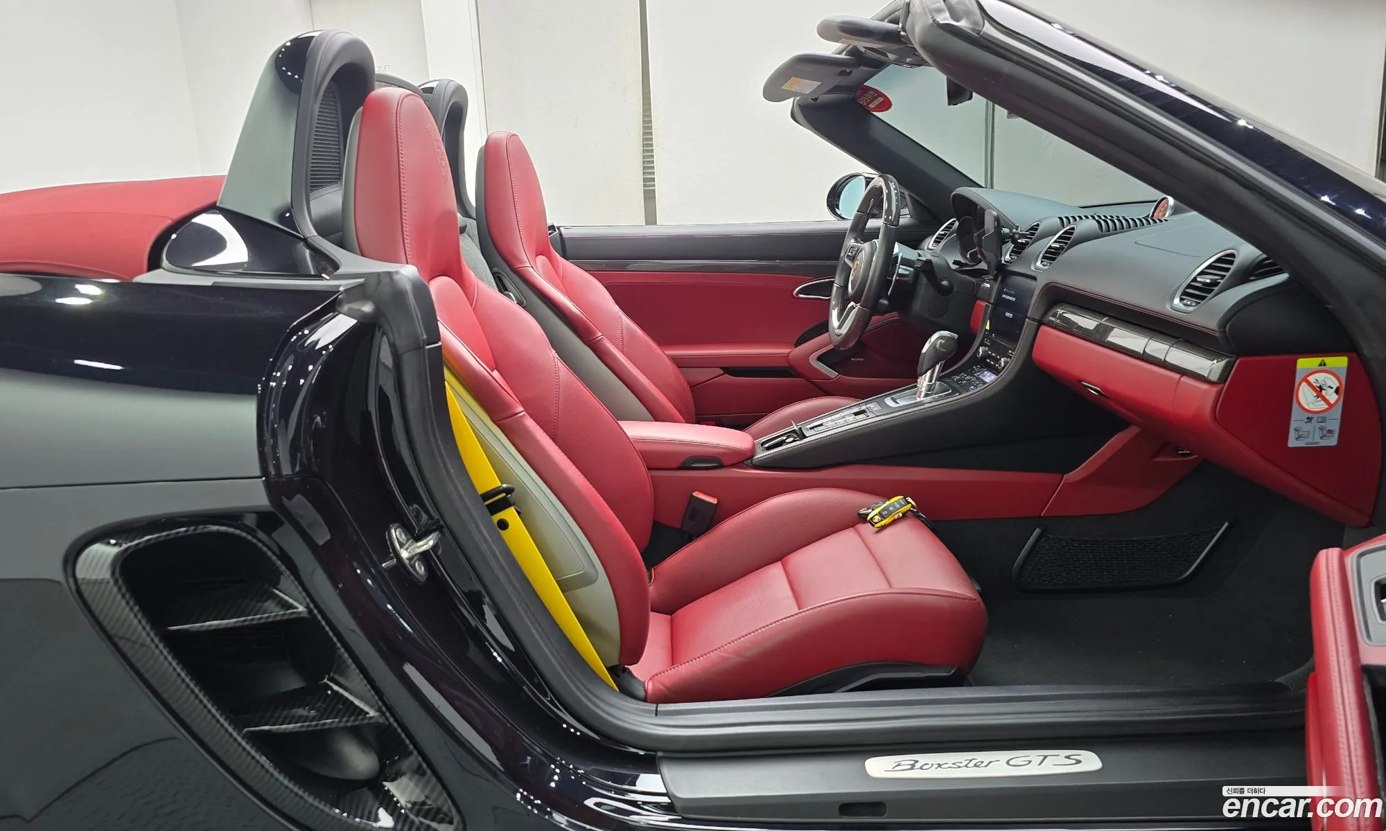 Porsche 718 Boxster 2019 WP0CB2983LS225209 — 19