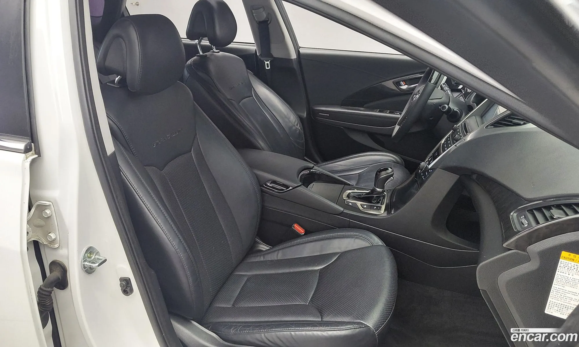 Hyundai Grandeur HG Hybrid 2014 — 13