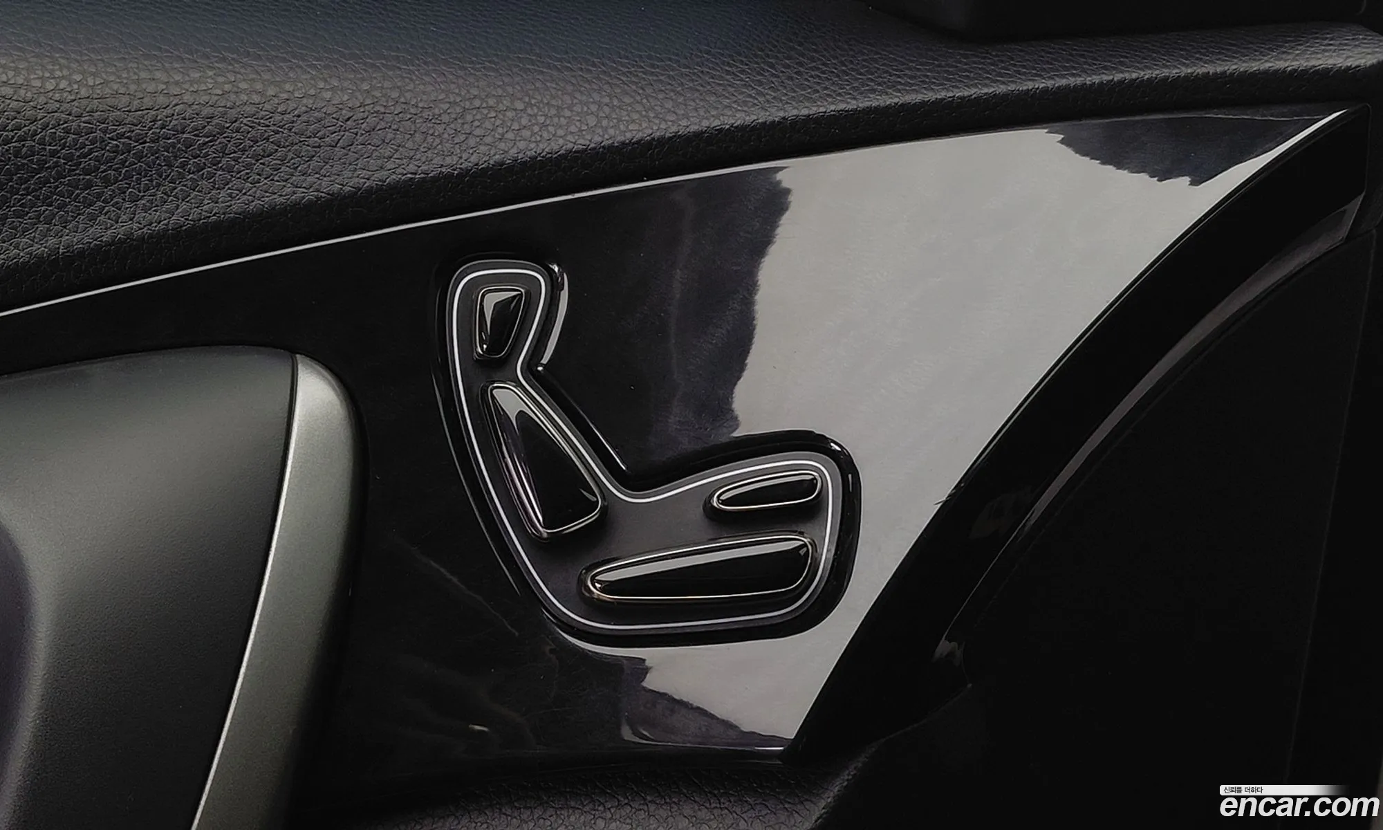 Hyundai Grandeur HG Hybrid 2014 — 17