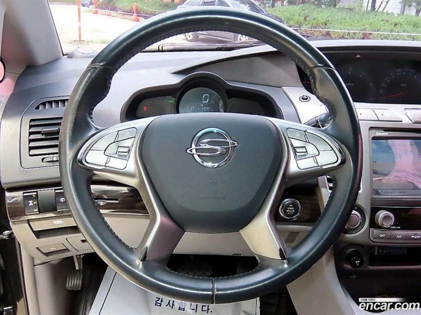 KG Mobility (SsangYong) Korando Turismo 2015 — 17