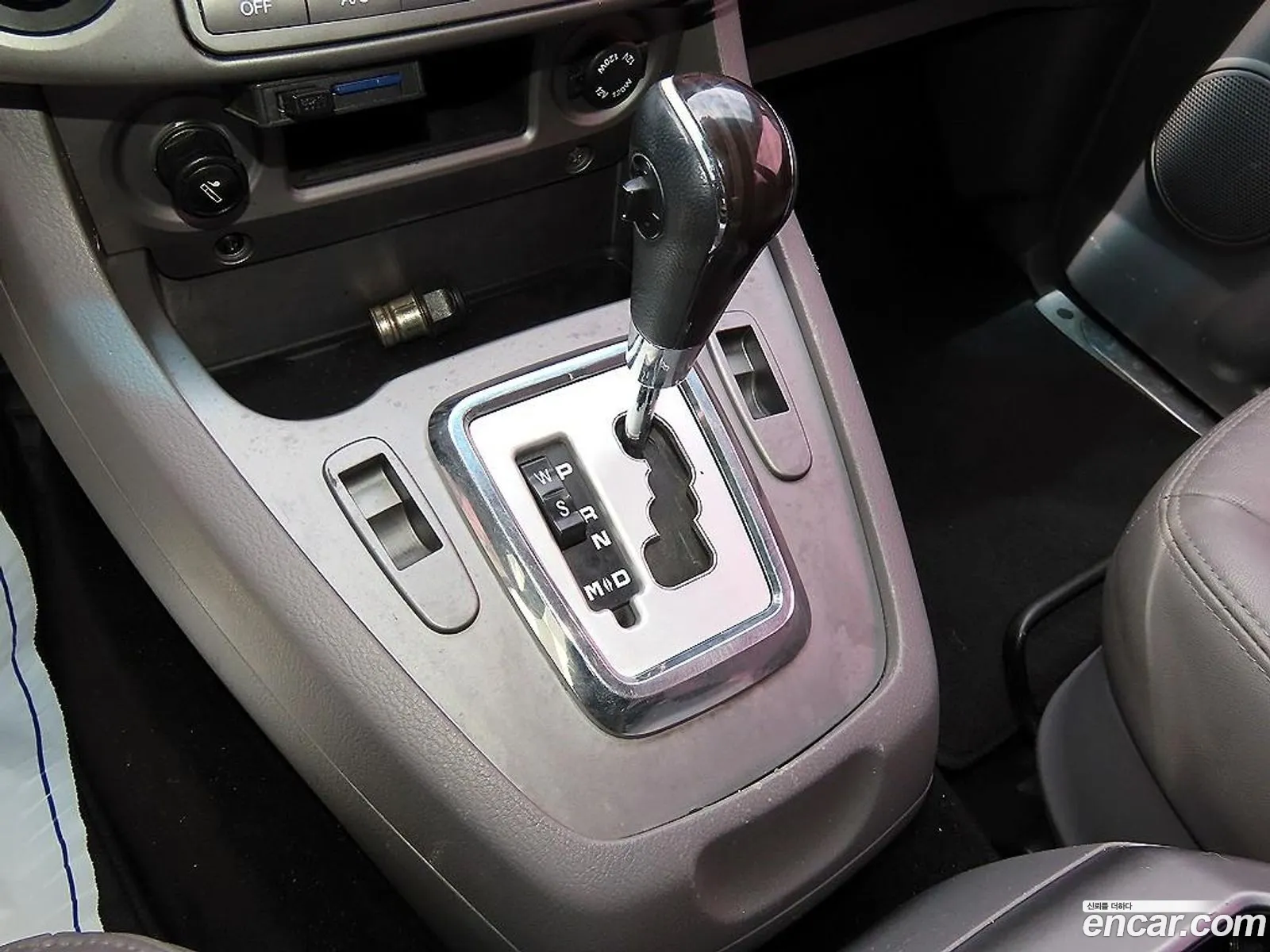 KG Mobility (SsangYong) Korando Turismo 2015 — 8