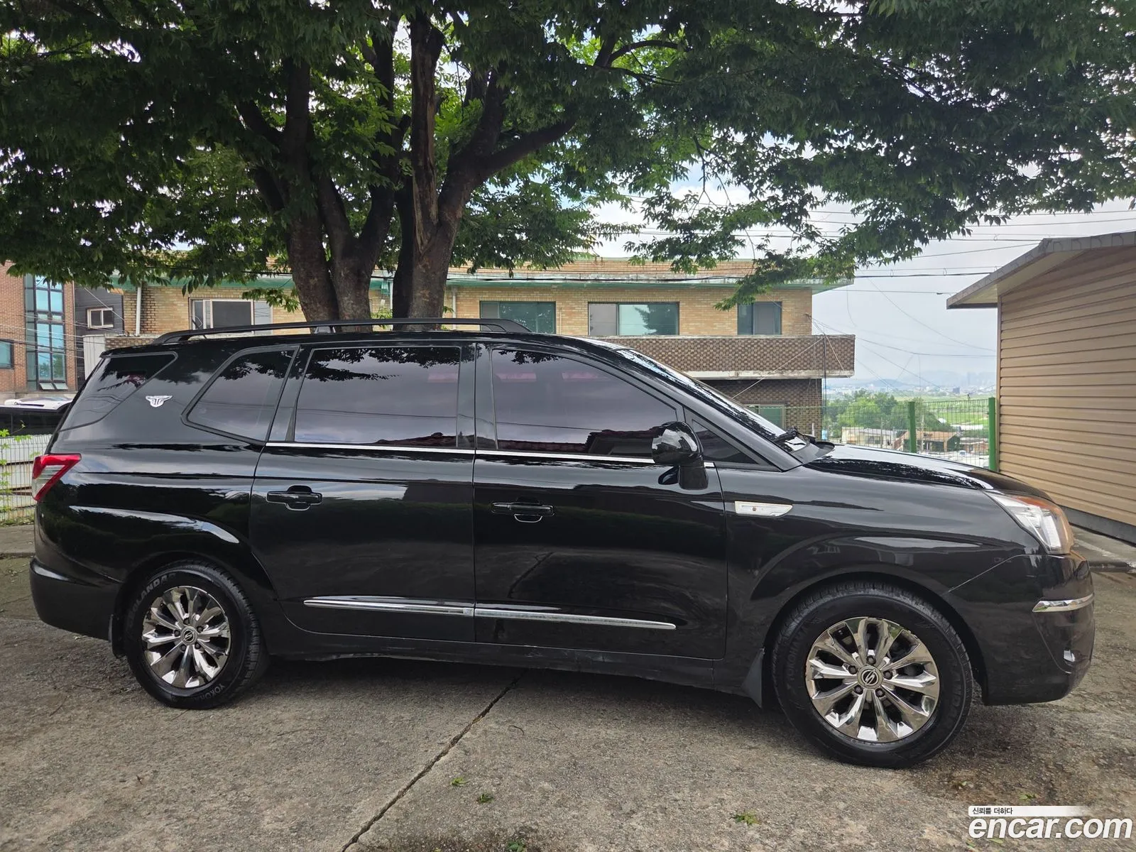 KG Mobility (SsangYong) Korando Turismo 2015 — 13