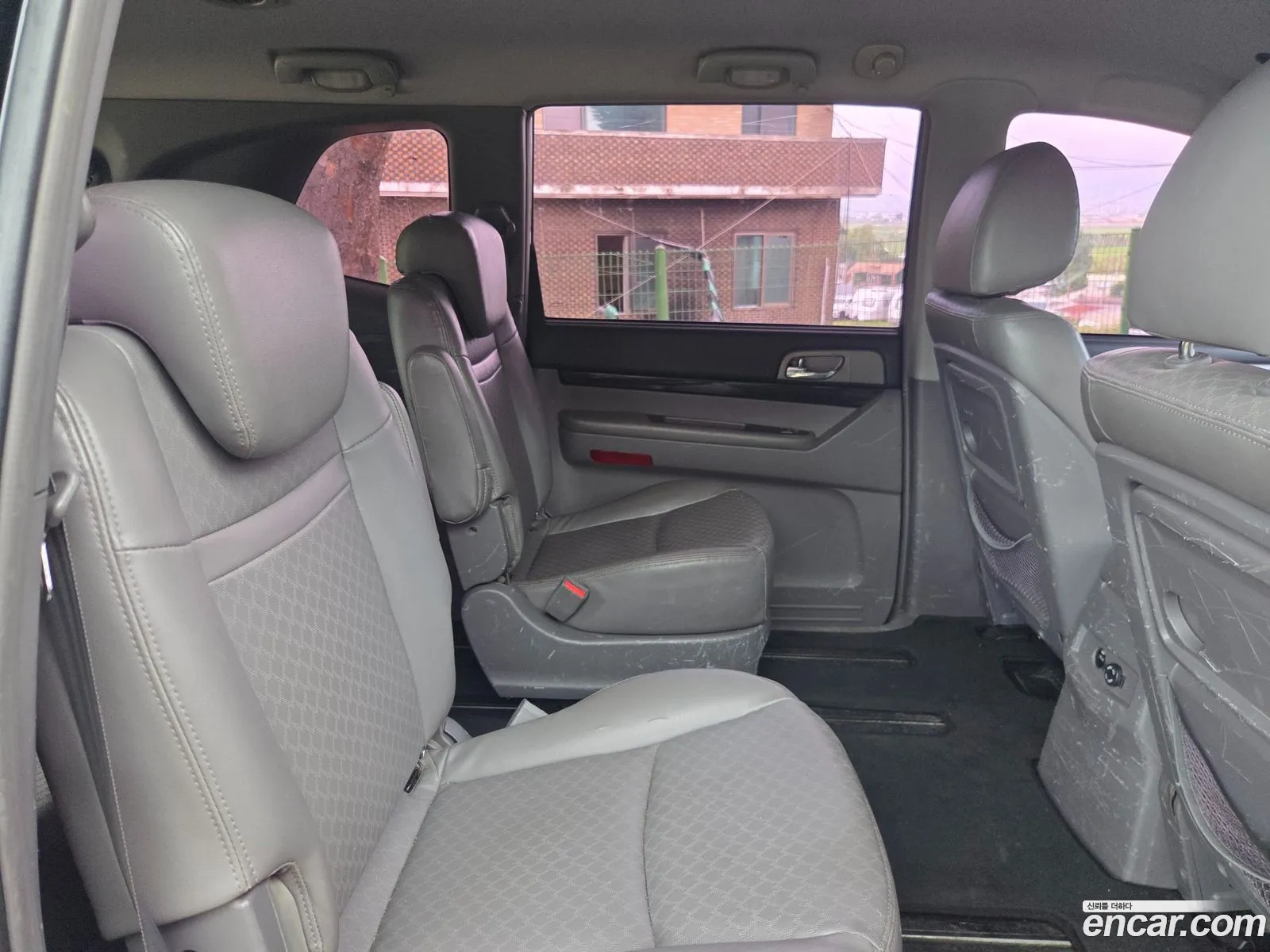 KG Mobility (SsangYong) Korando Turismo 2015 — 19