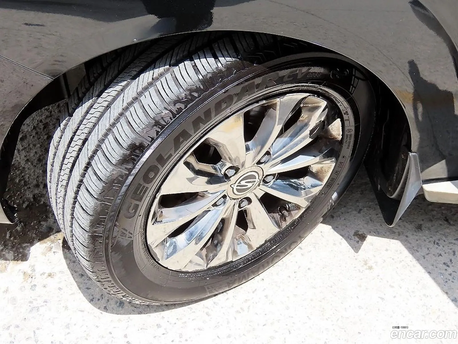 KG Mobility (SsangYong) Korando Turismo 2015 — 16