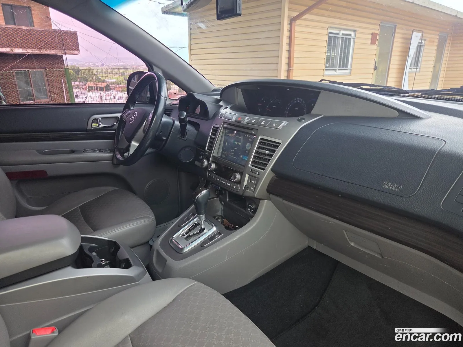 KG Mobility (SsangYong) Korando Turismo 2015 — 4