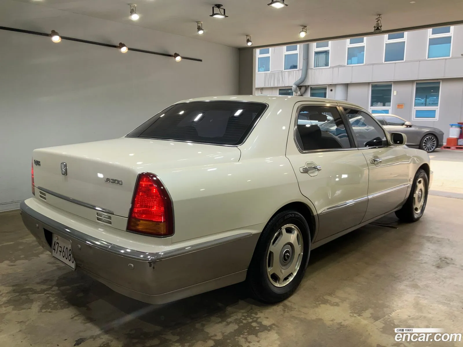 Hyundai Equus 2000 — 9