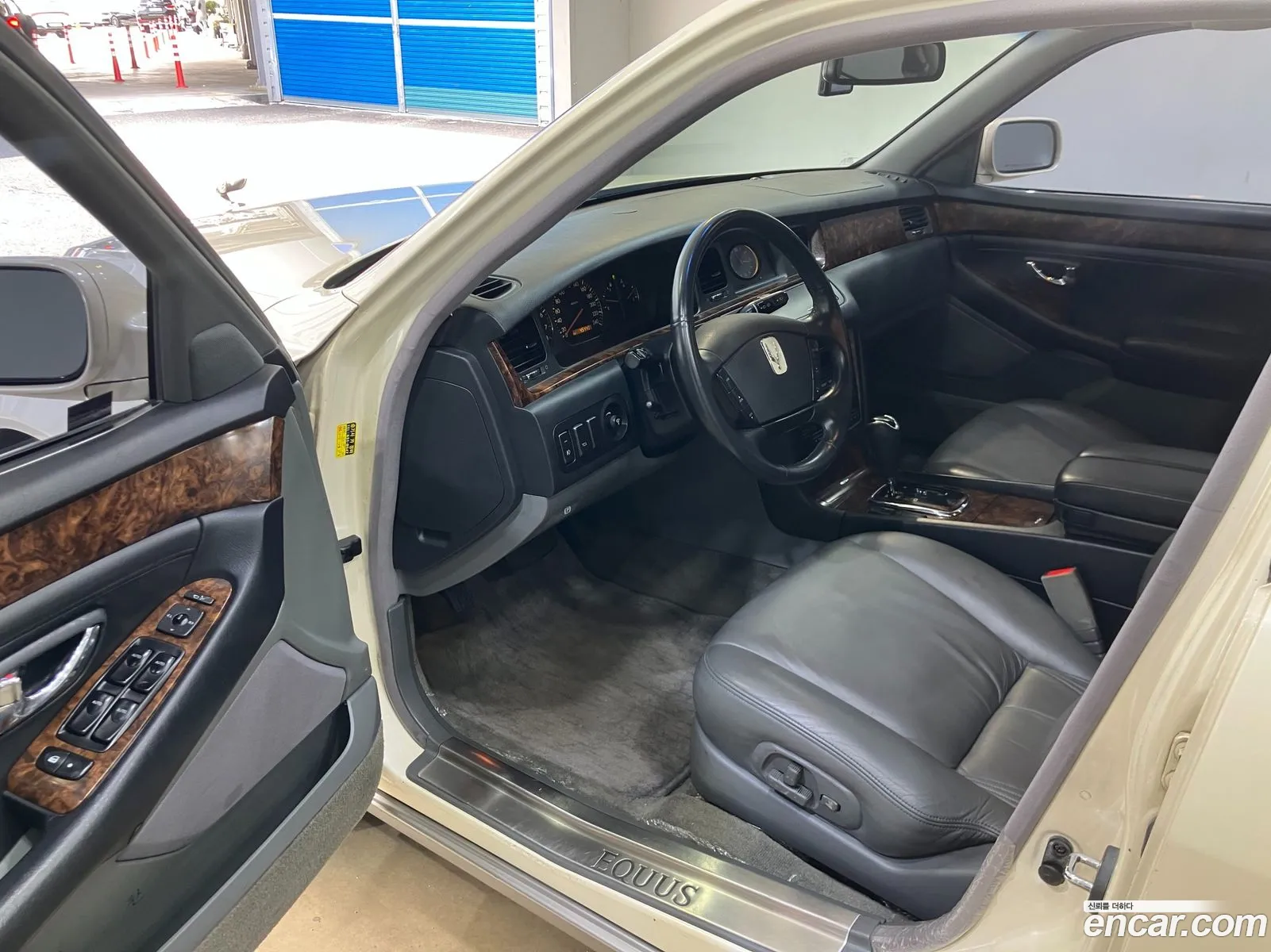Hyundai Equus 2000 — 6