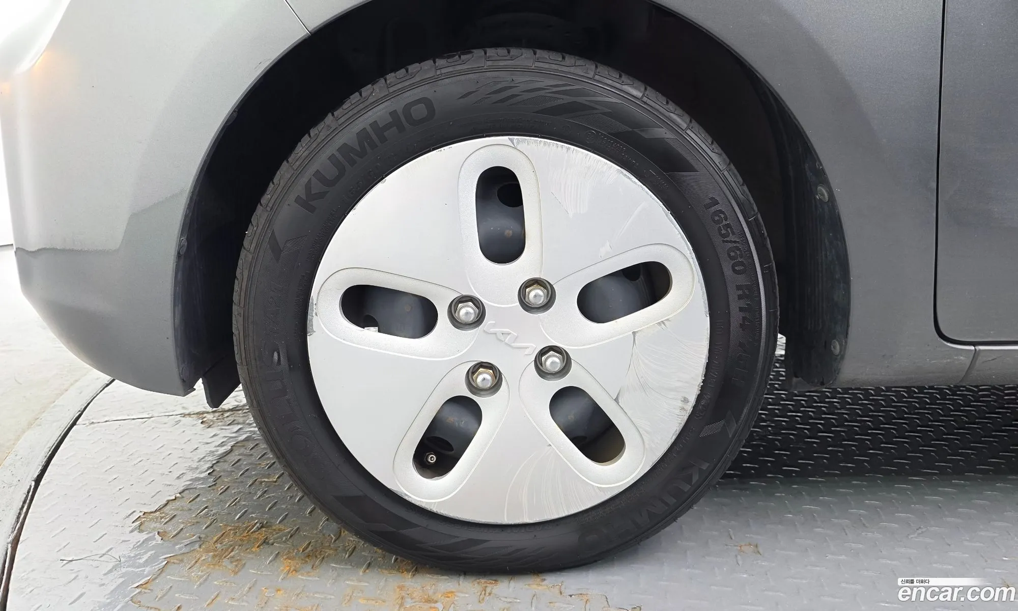 Kia Ray 2022 KNACF911BNT303035 — 9
