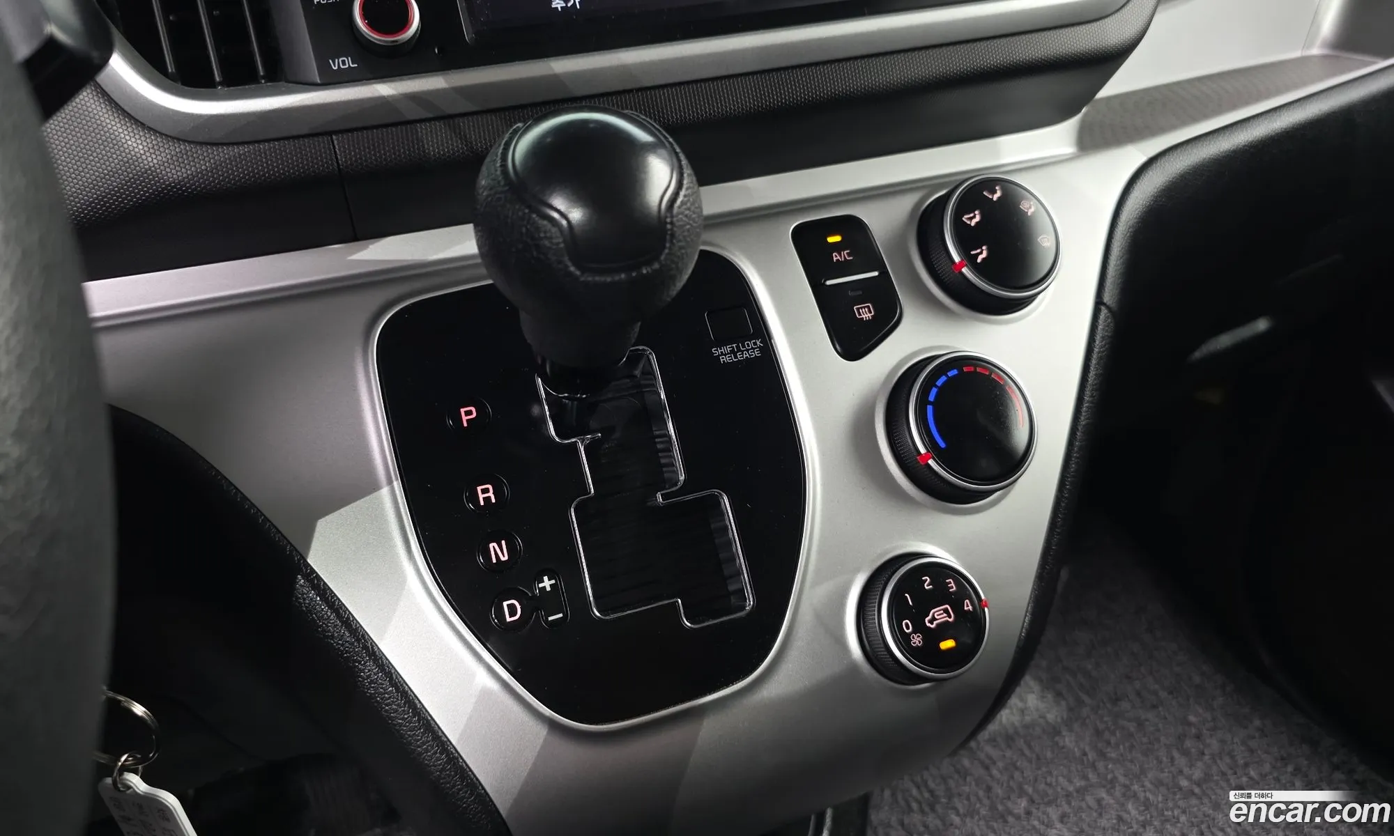 Kia Ray 2022 KNACF911BNT303035 — 19