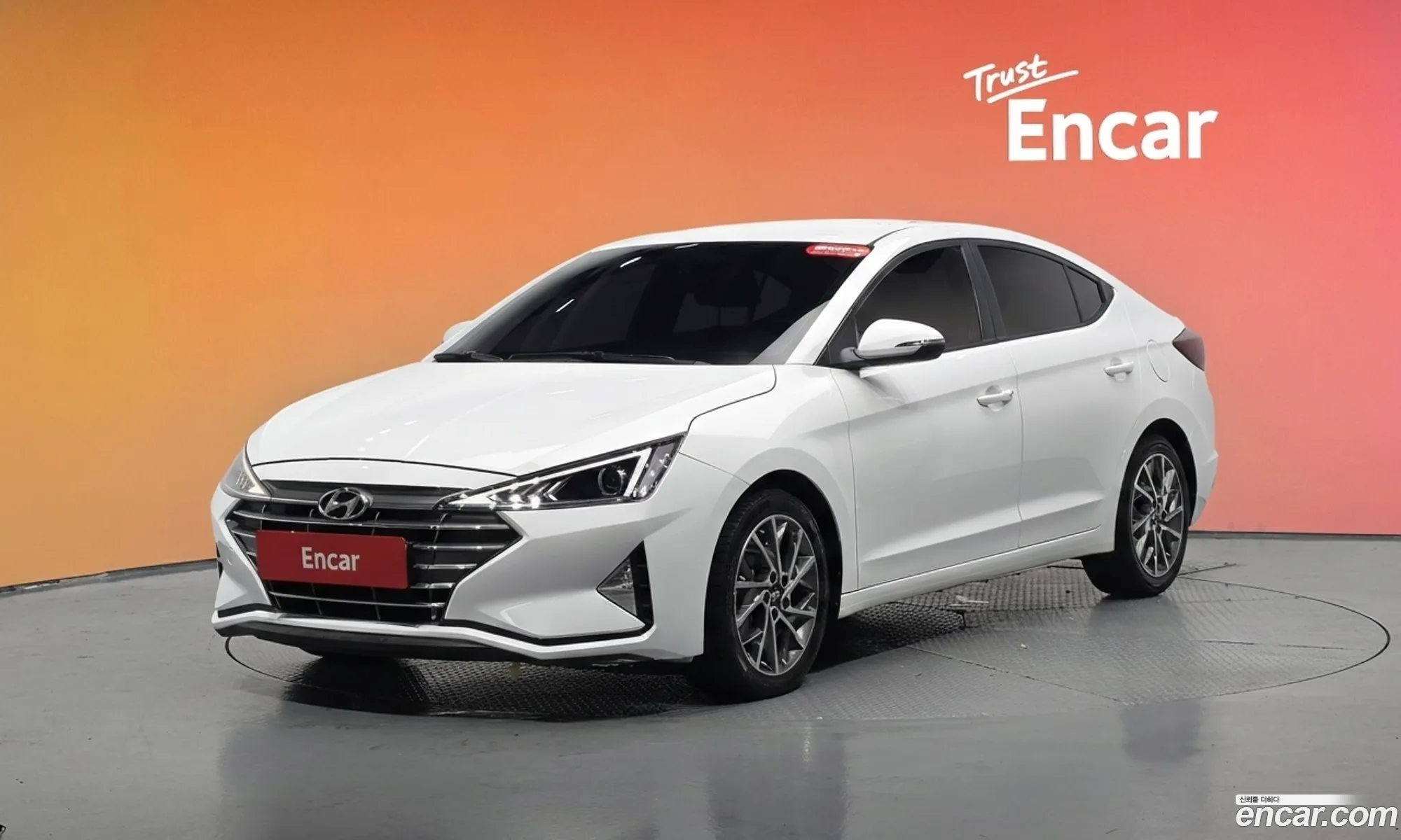 Hyundai Elantra AD 2019 — 25