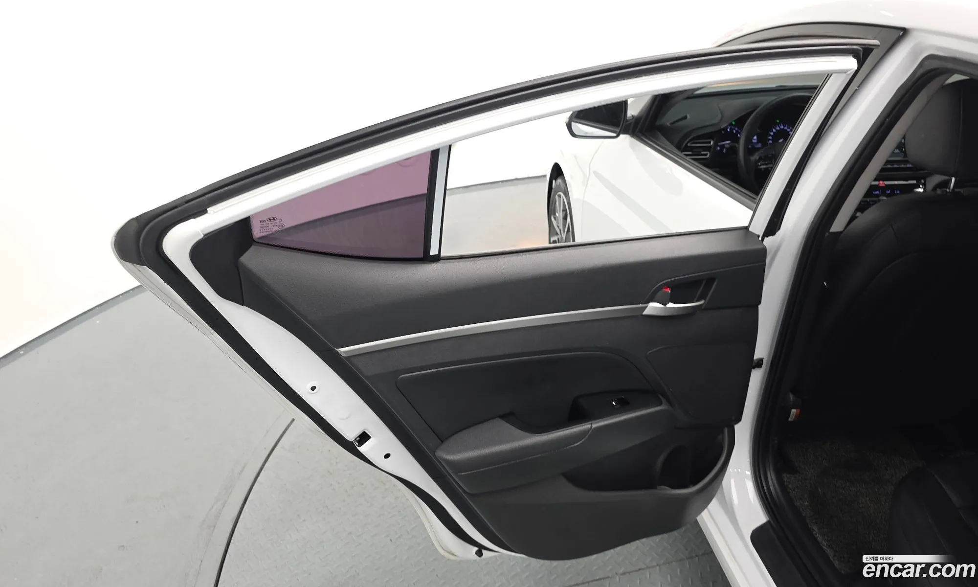 Hyundai Elantra AD 2019 — 20