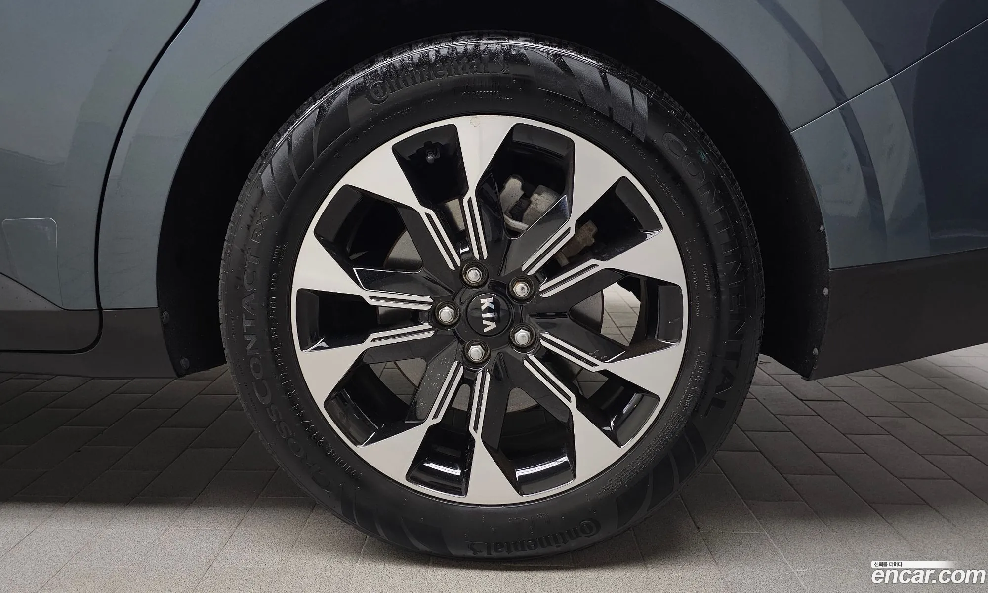 Kia Carnival 2021 — 12