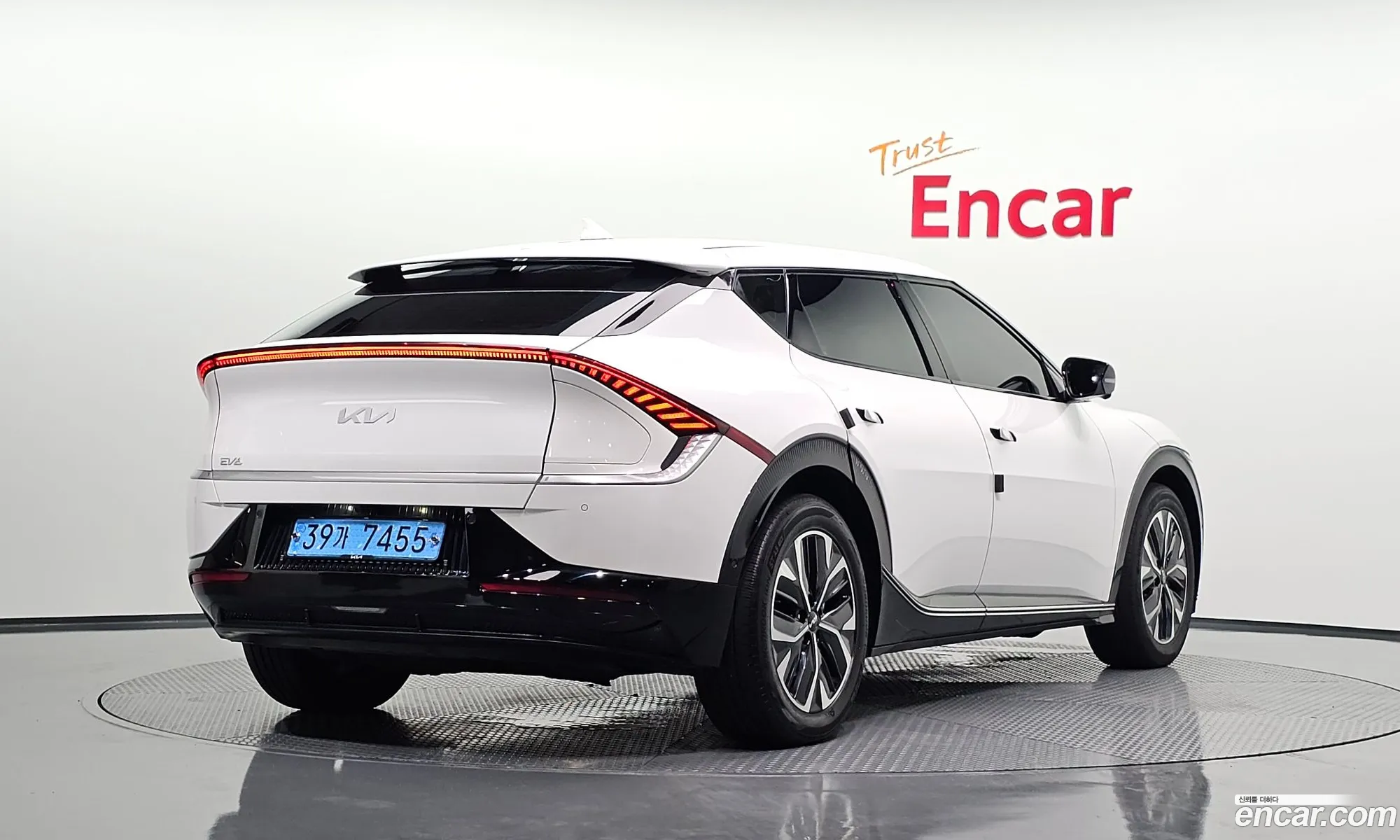 Kia EV6 2023 KNAC381CPPA160543 — 5