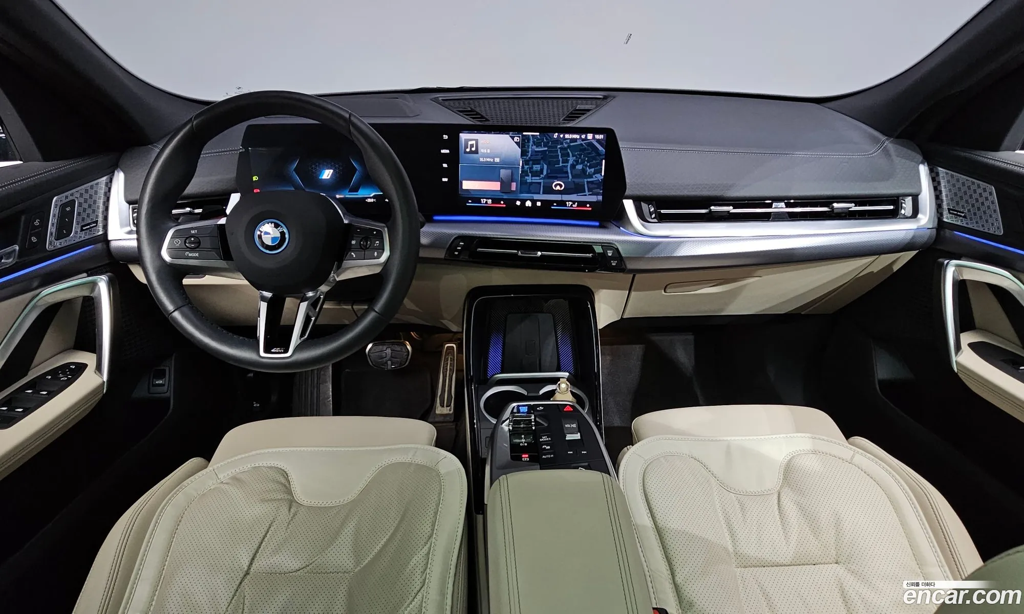 BMW iX2 2024 WBY51GM02R5Z72350 — 24