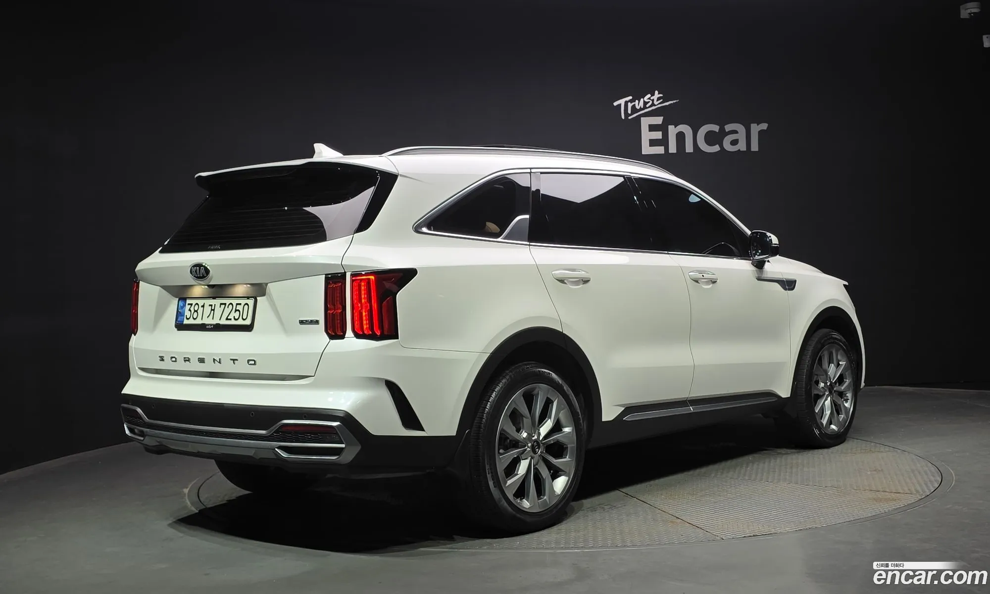 Kia Sorento 2021 KNARH81FGMA105363 — 10