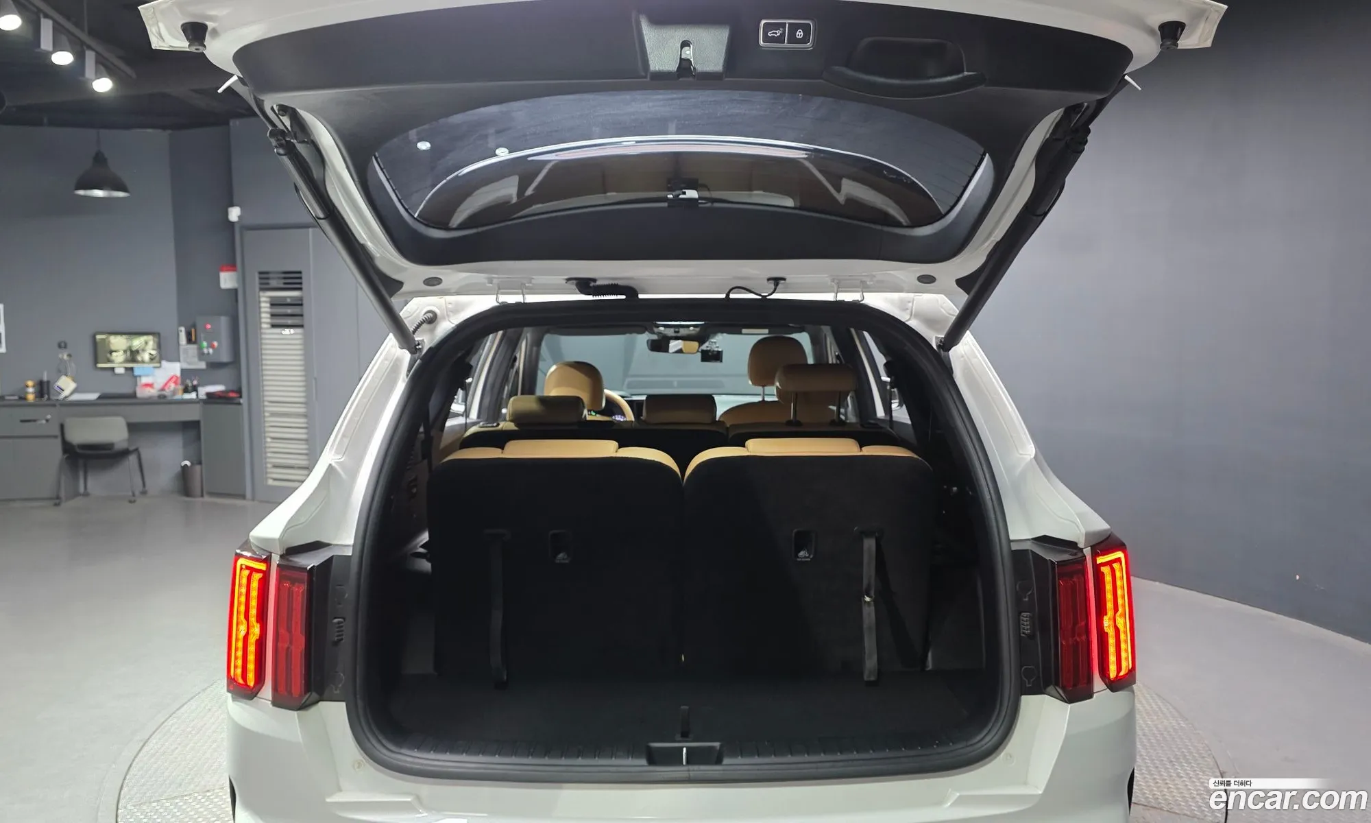 Kia Sorento 2021 KNARH81FGMA105363 — 19