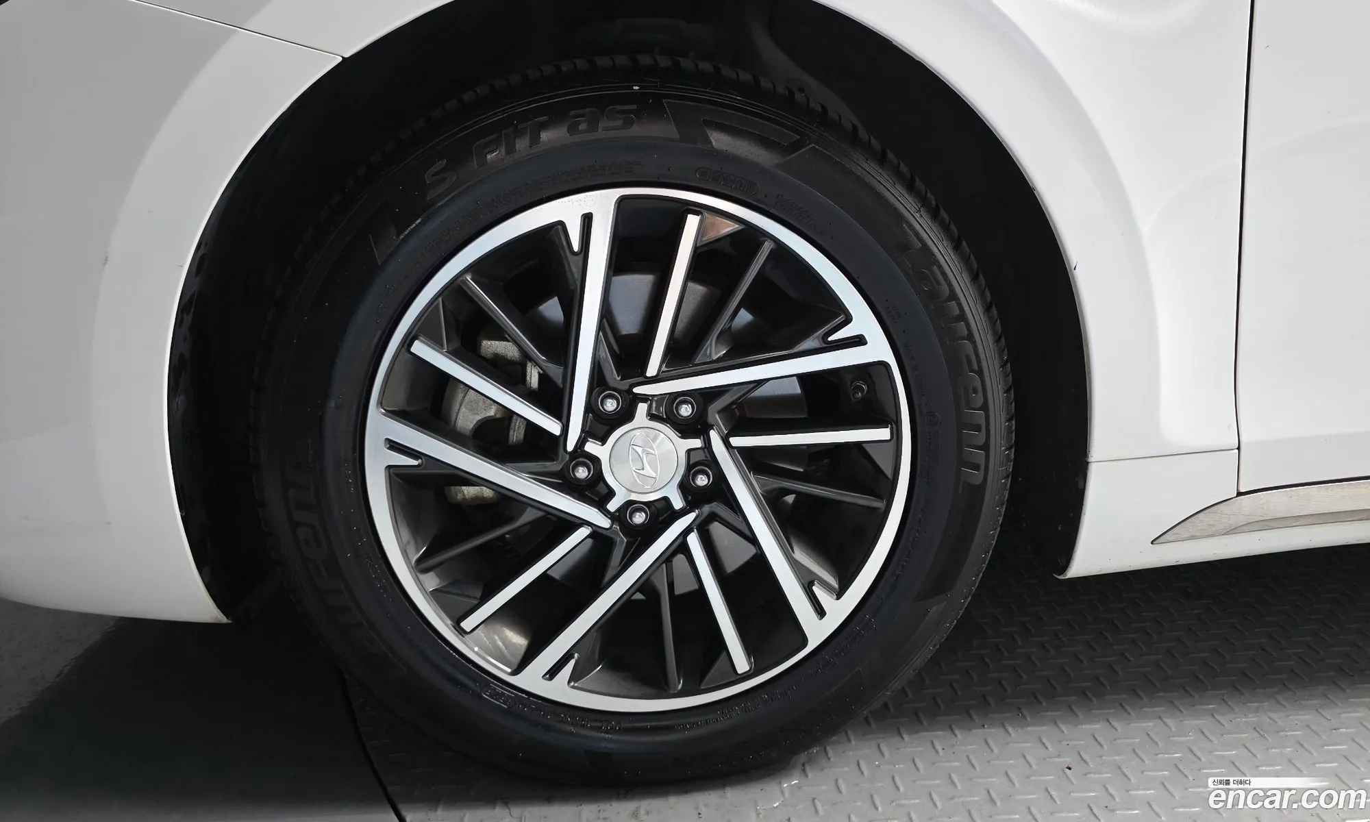 Hyundai Grandeur IG 2022 — 16