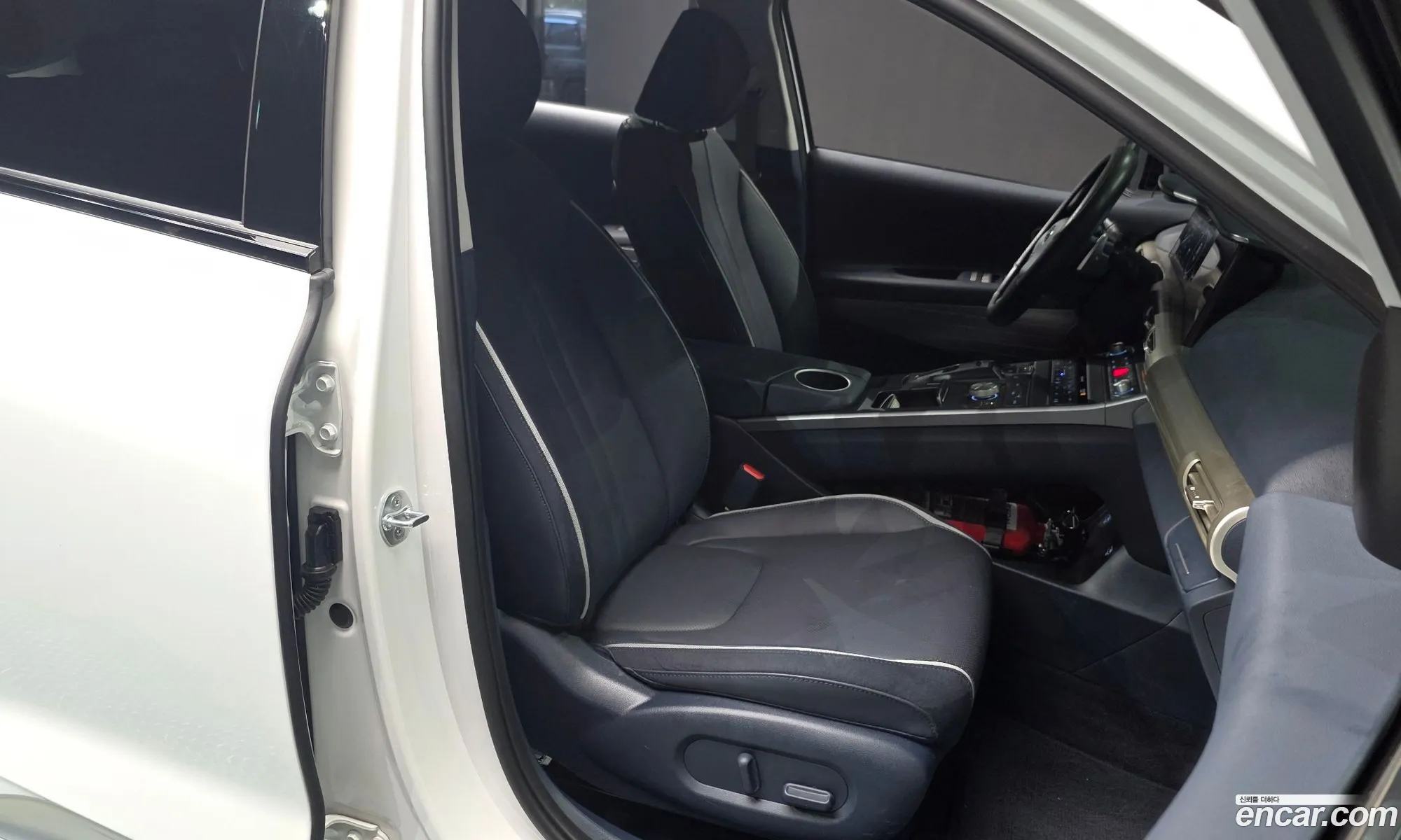 Hyundai Nexo 2023 KMHJ7816FRU035259 — 24
