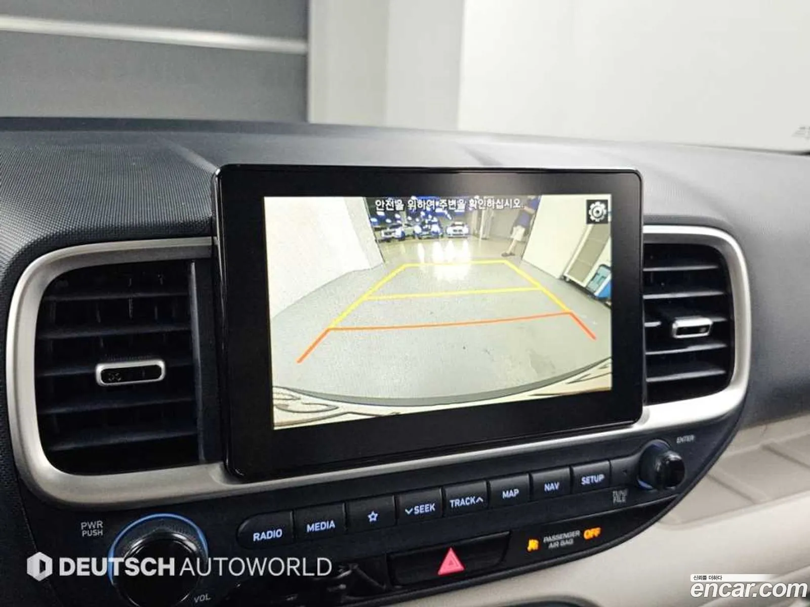 Hyundai Venue 2019 — 11