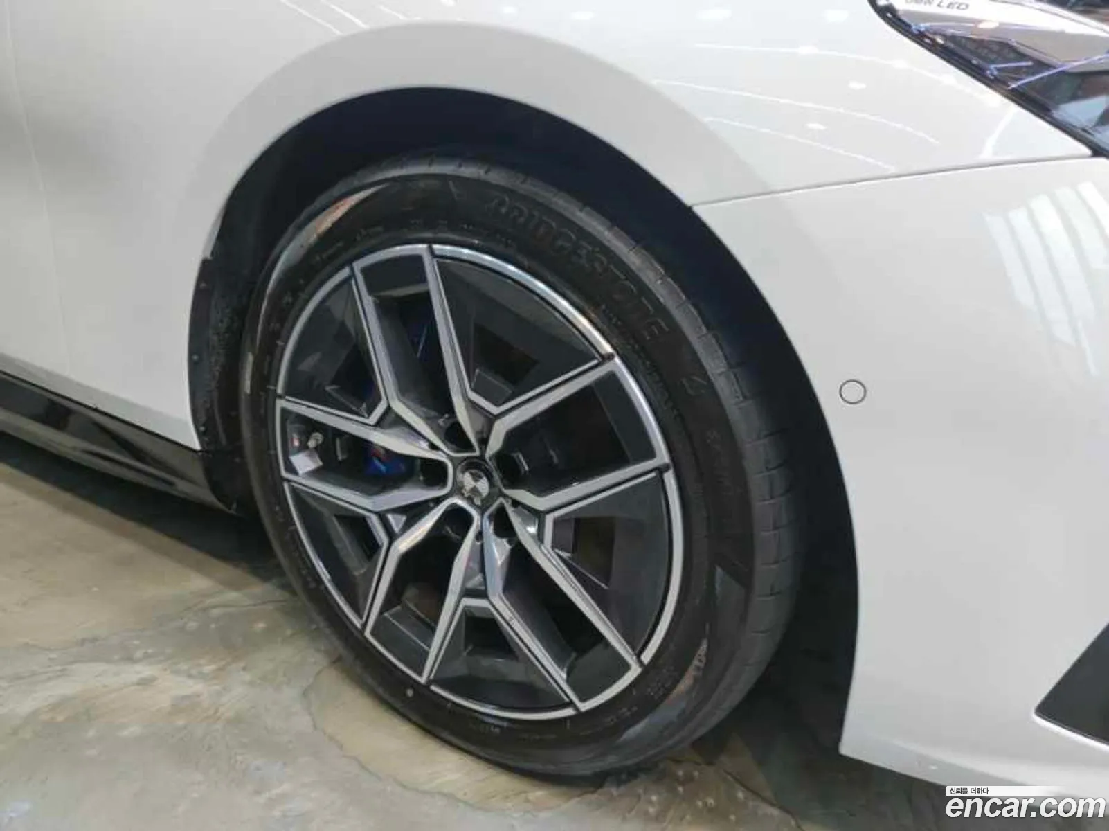 BMW i5 2025 — 7