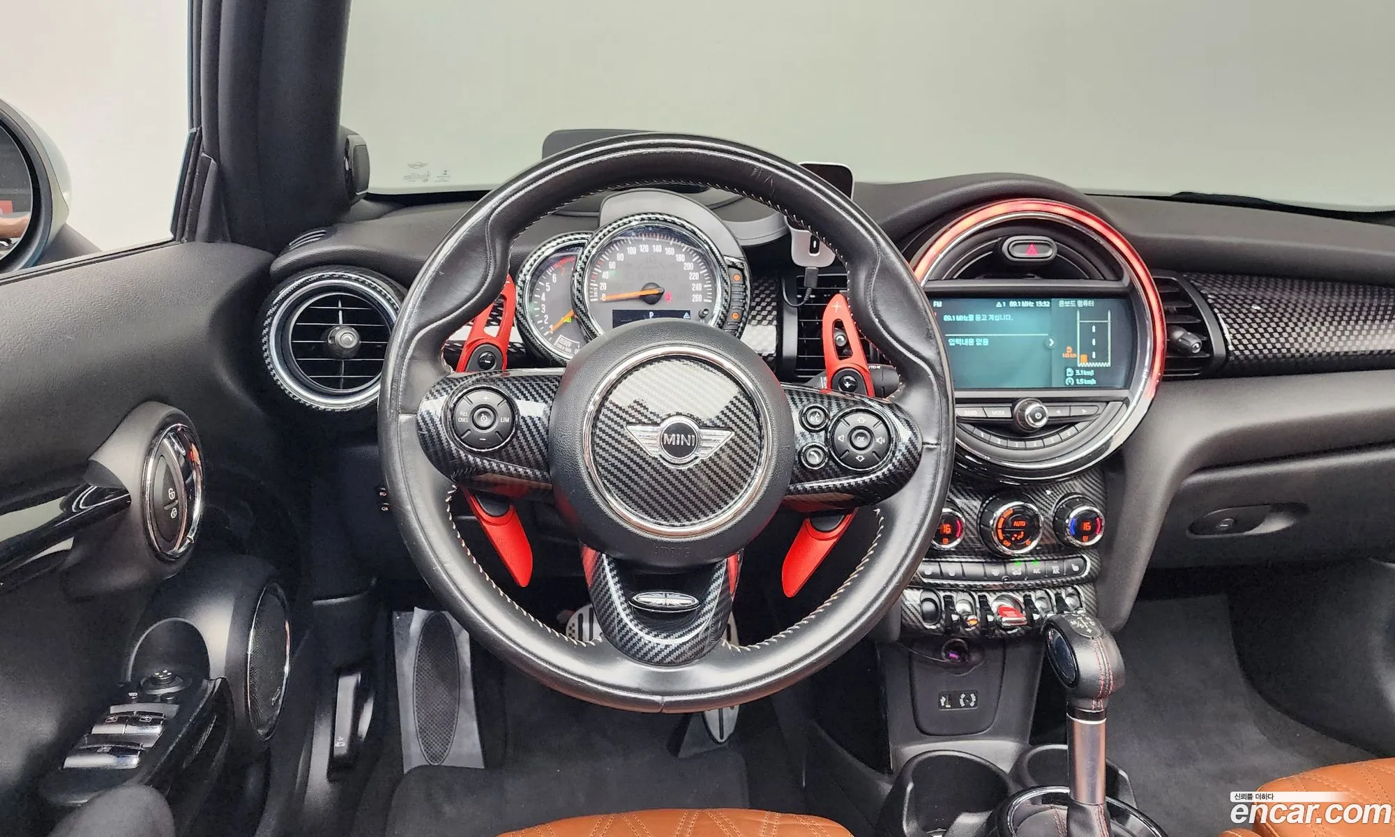 Mini Cooper S Convertible 2016 WMWWG9107G3A89132 — 14