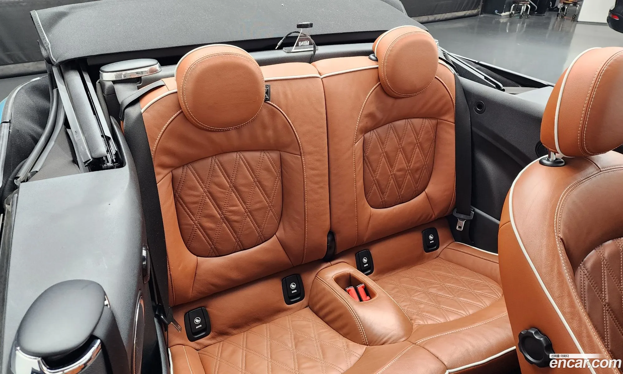 Mini Cooper S Convertible 2016 WMWWG9107G3A89132 — 10