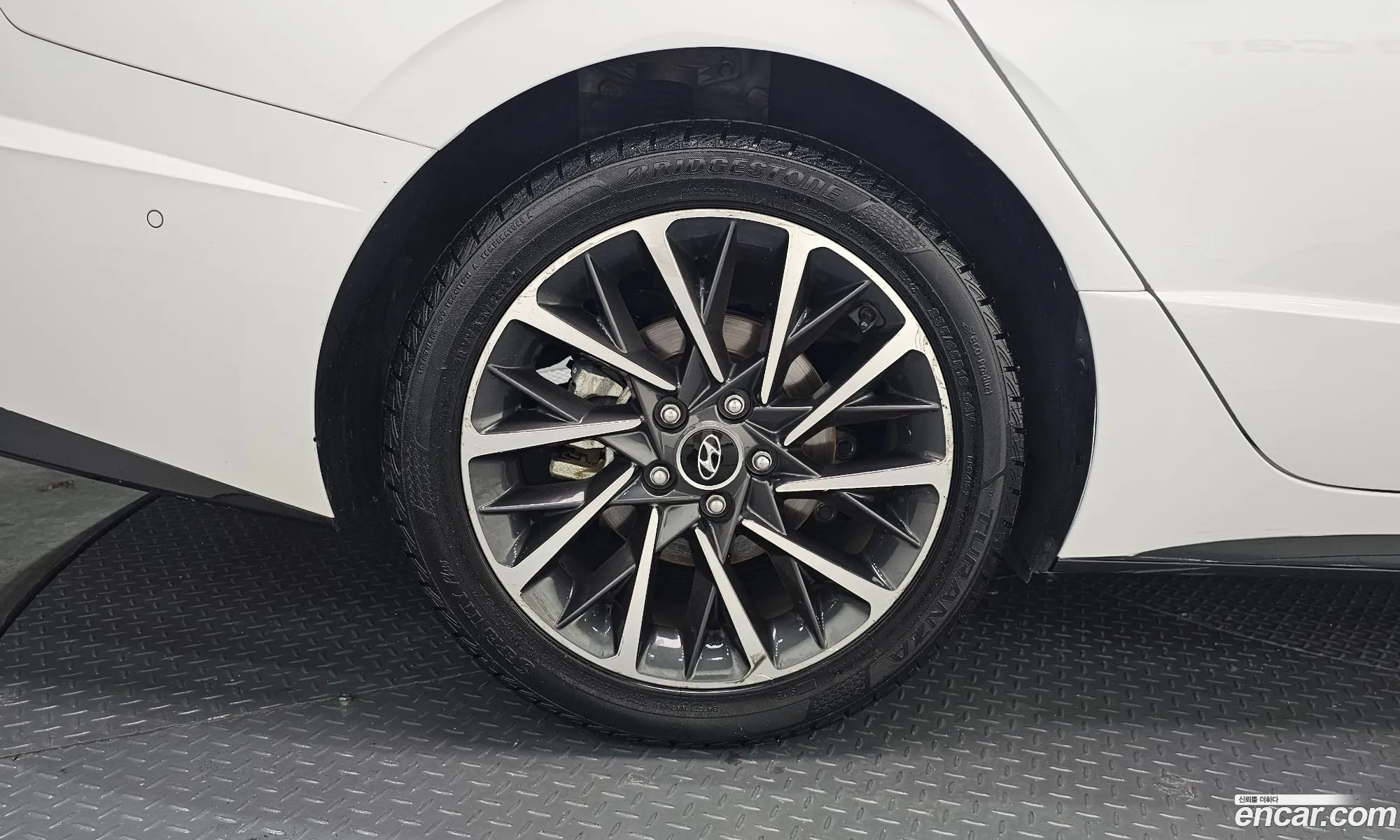 Hyundai Sonata 2019 KMHL241EBLA019505 — 15