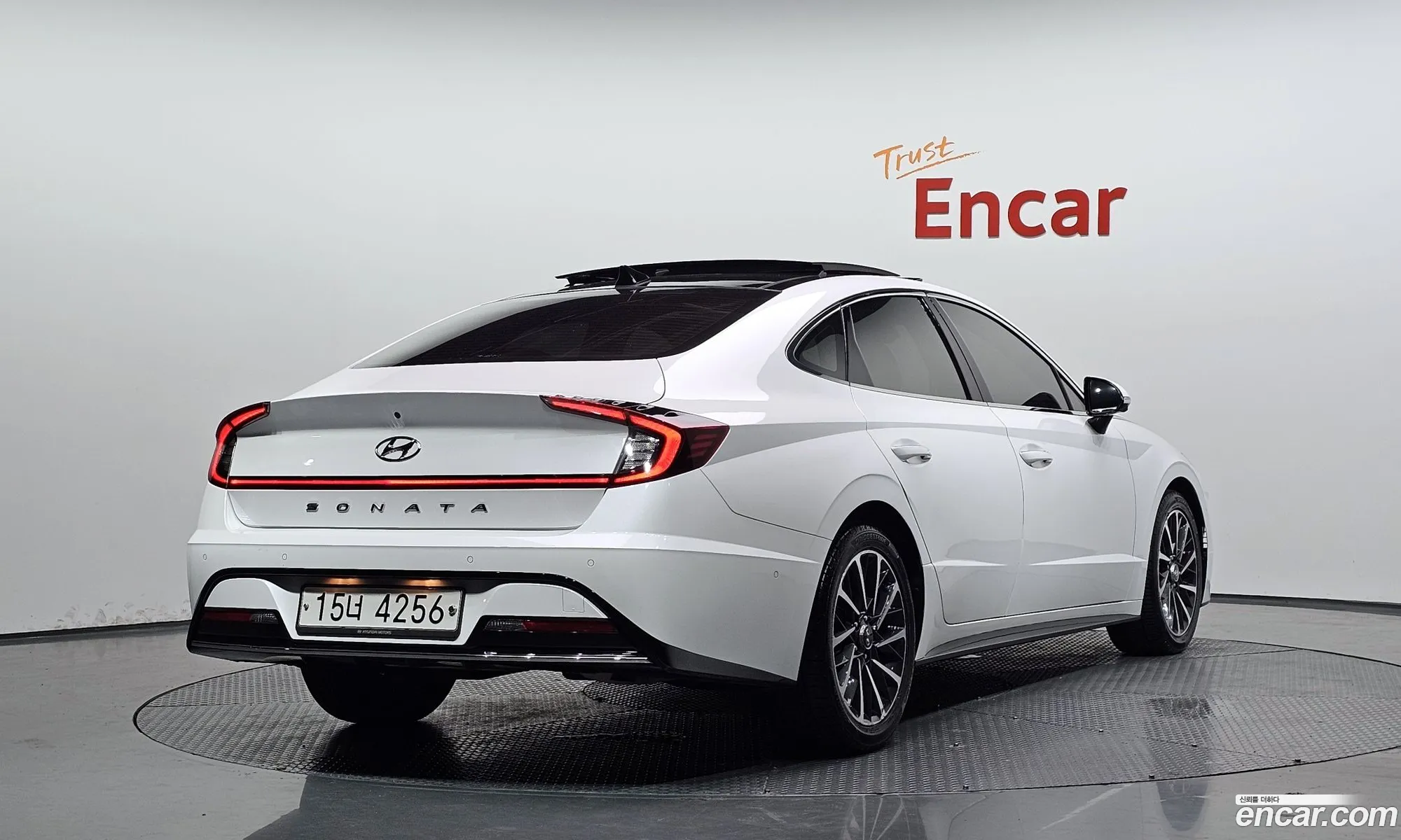 Hyundai Sonata 2019 KMHL241EBLA019505 — 3