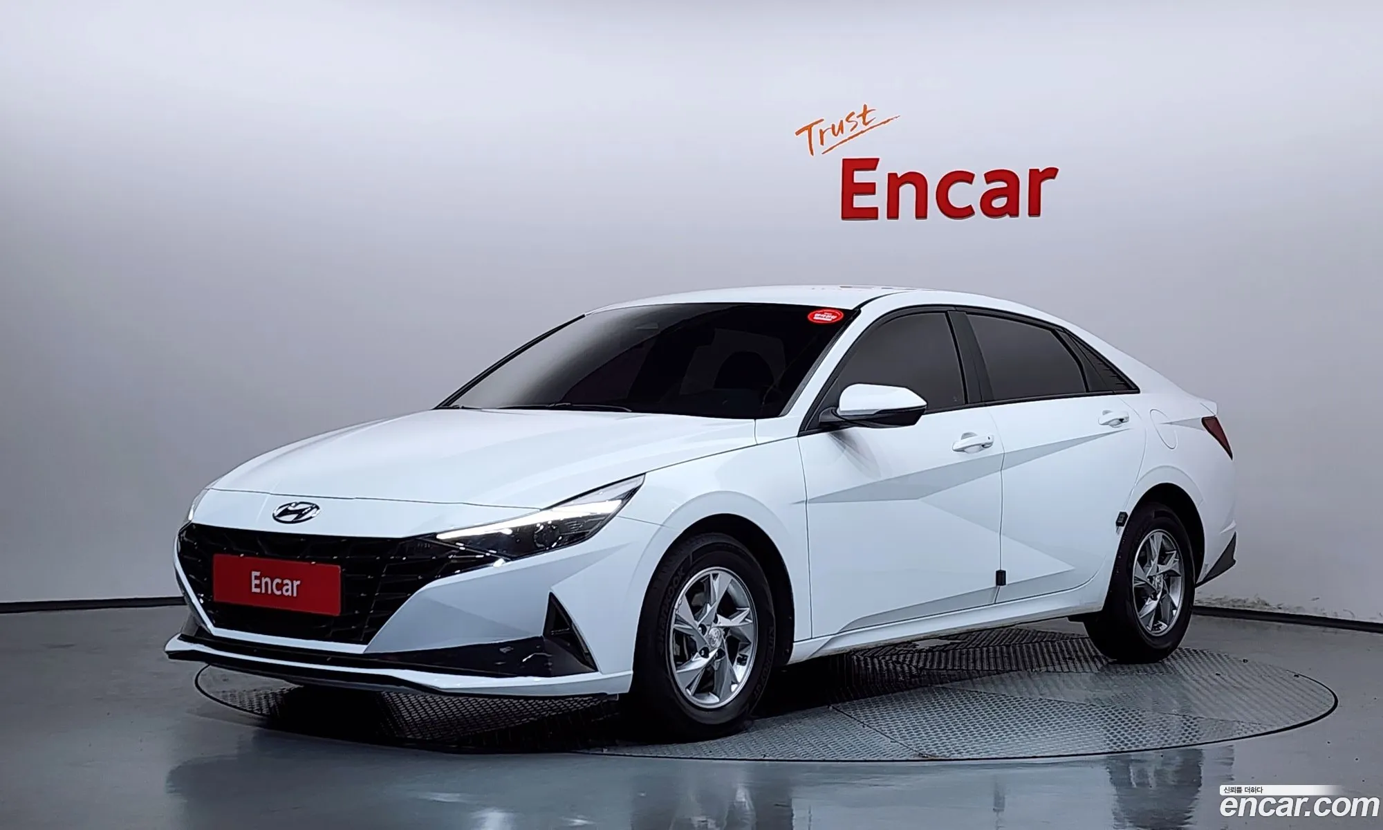 Hyundai Elantra 2021 — 26