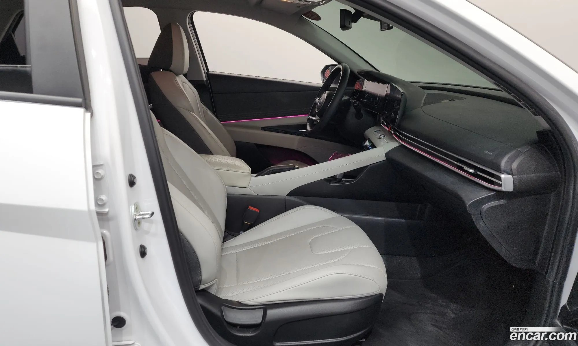 Hyundai Elantra 2021 — 29