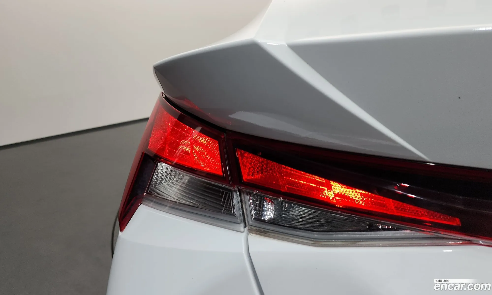 Hyundai Elantra 2021 — 12