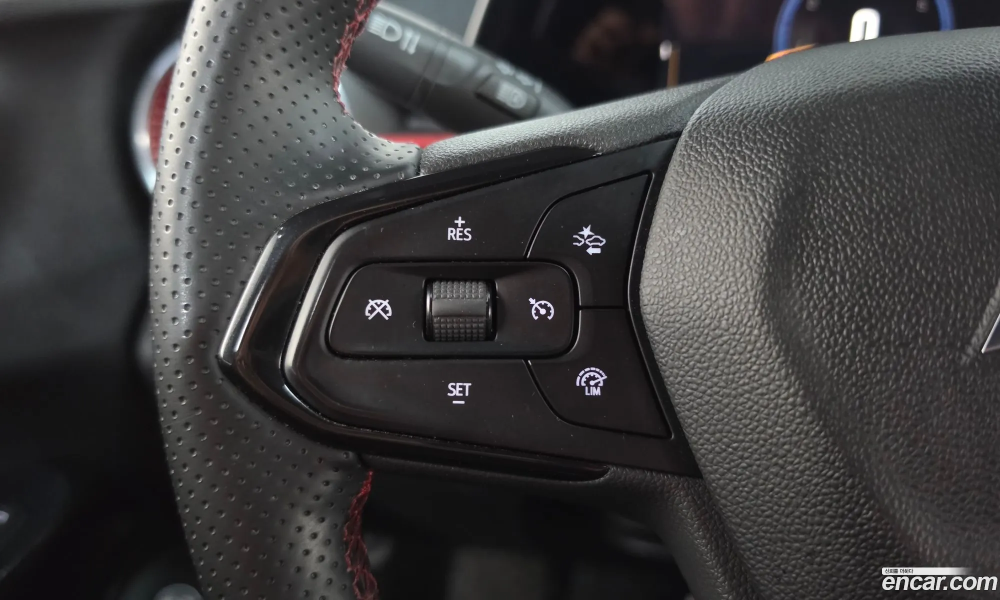Chevrolet (GM Daewoo) Trax Crossover 2023 — 28