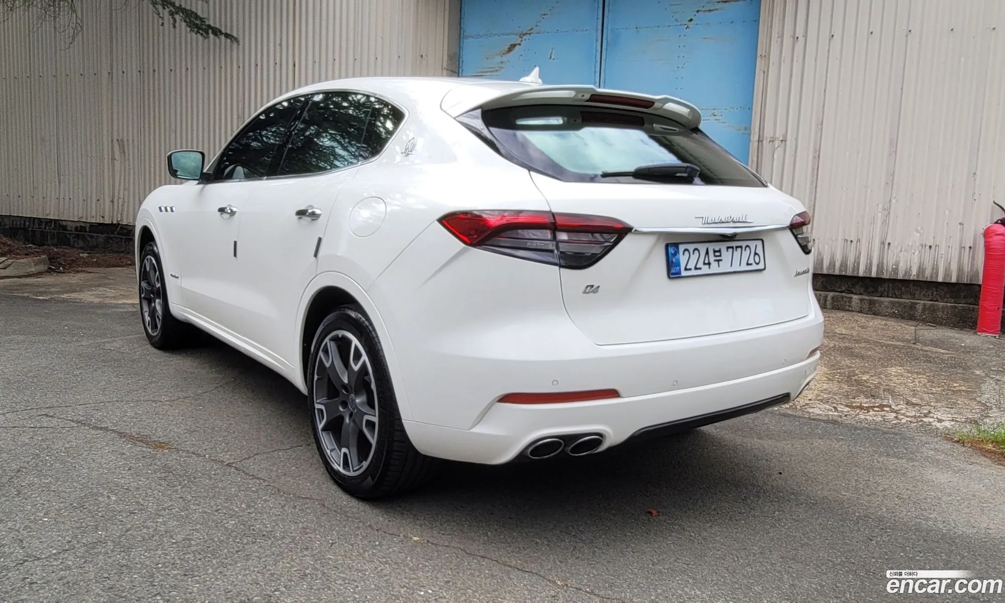 Maserati Levante 2017 — 10