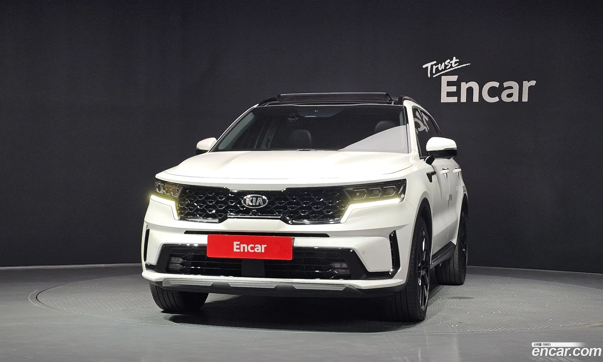Kia Sorento 2021 KNARM81FHMA115531 — 2