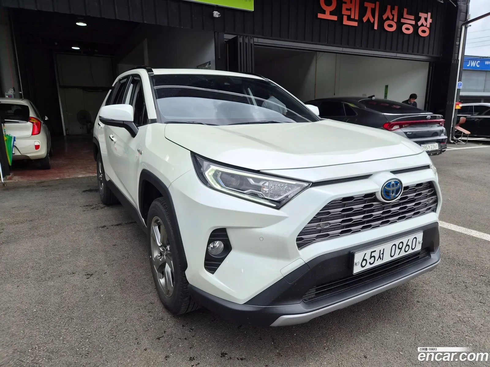 Toyota RAV4 2019 — 12
