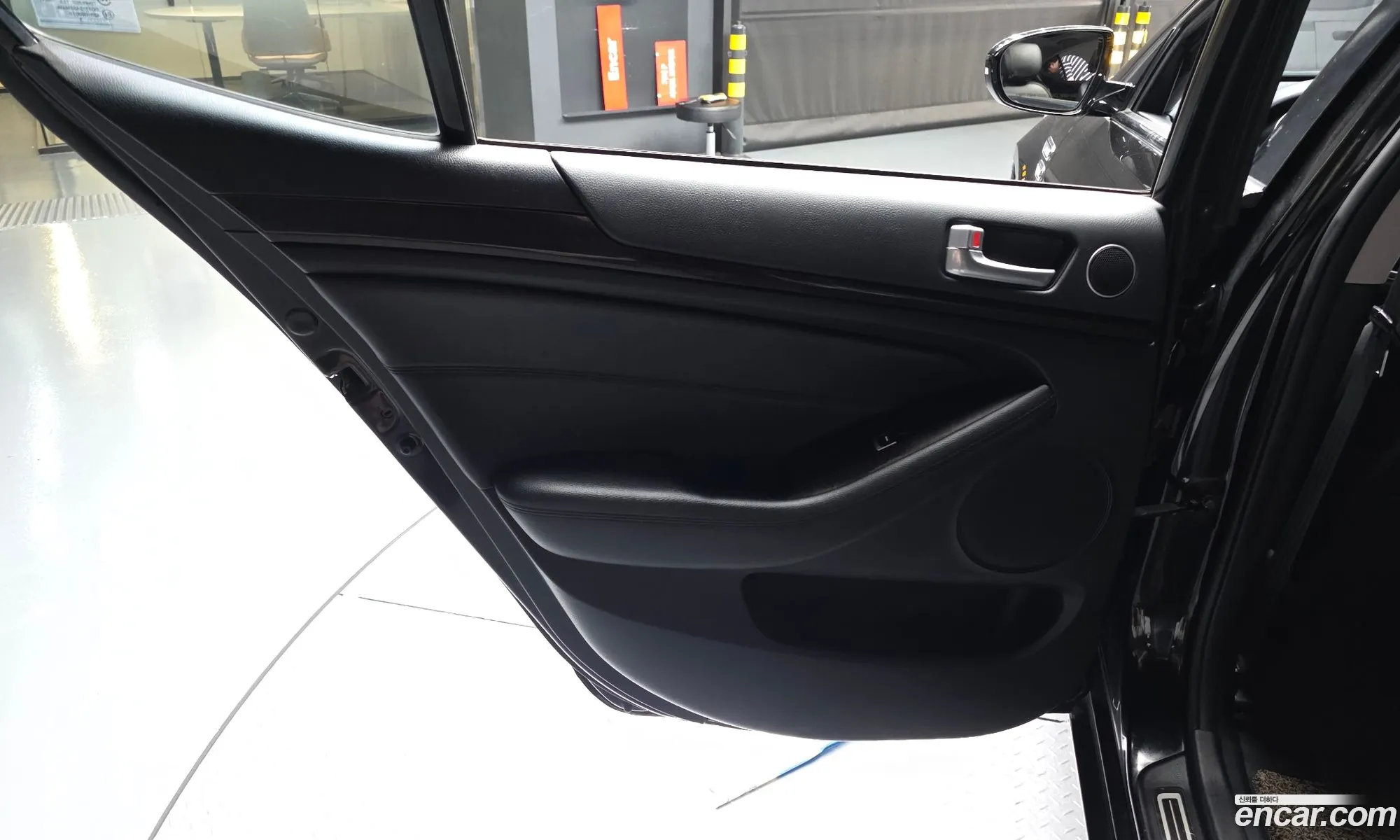Kia K7 2013 KNALM415BDA115774 — 22