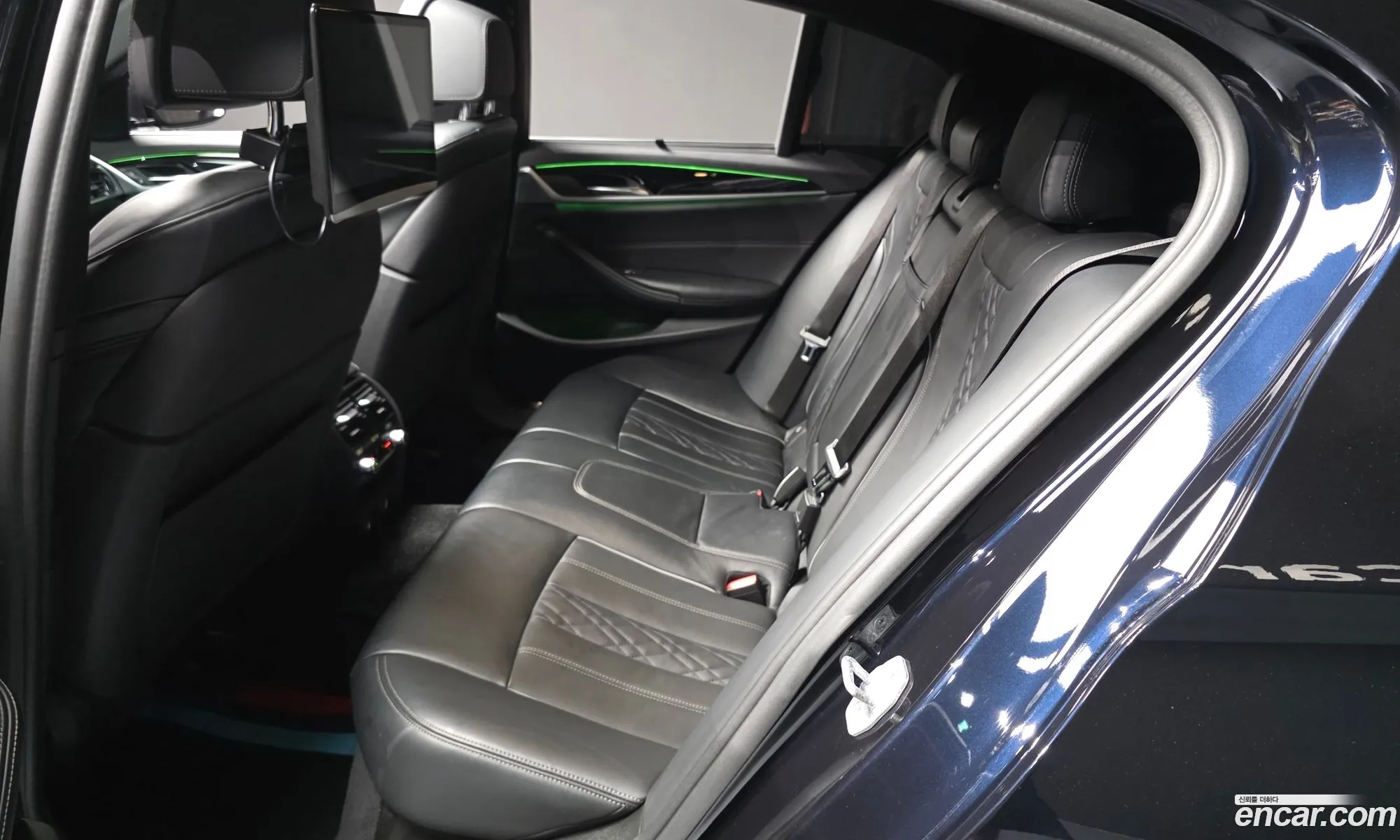 BMW 5 Series 2019 — 21