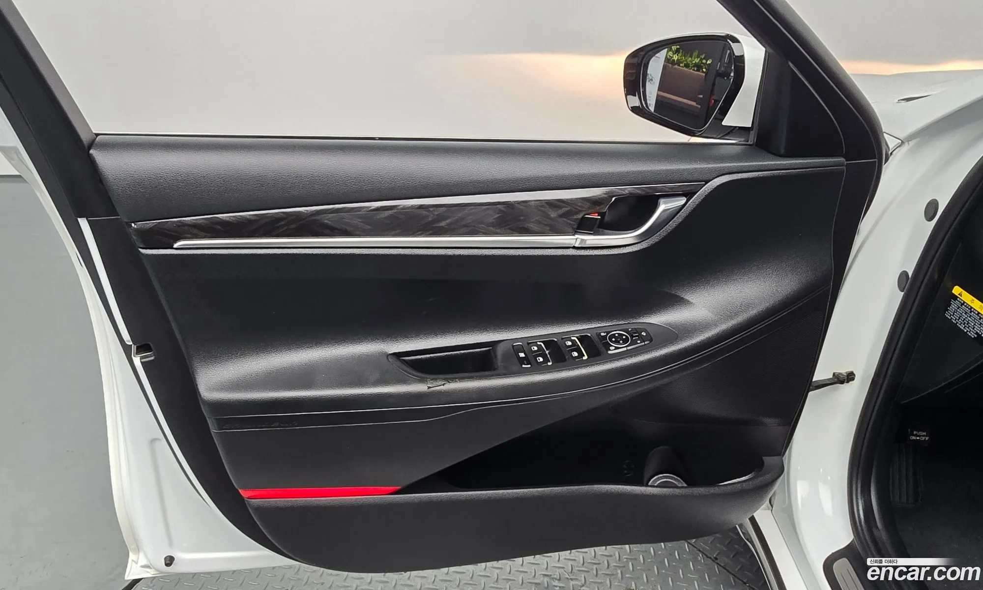 Hyundai Grandeur IG 2017 — 28