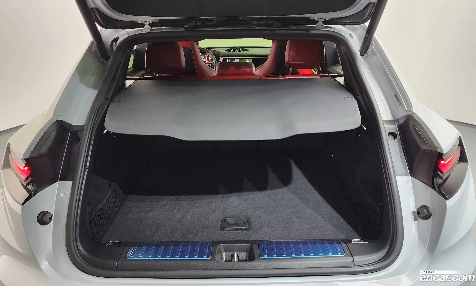 Porsche Macan EV 2025 WP1AA2XA2SL000476 — 15