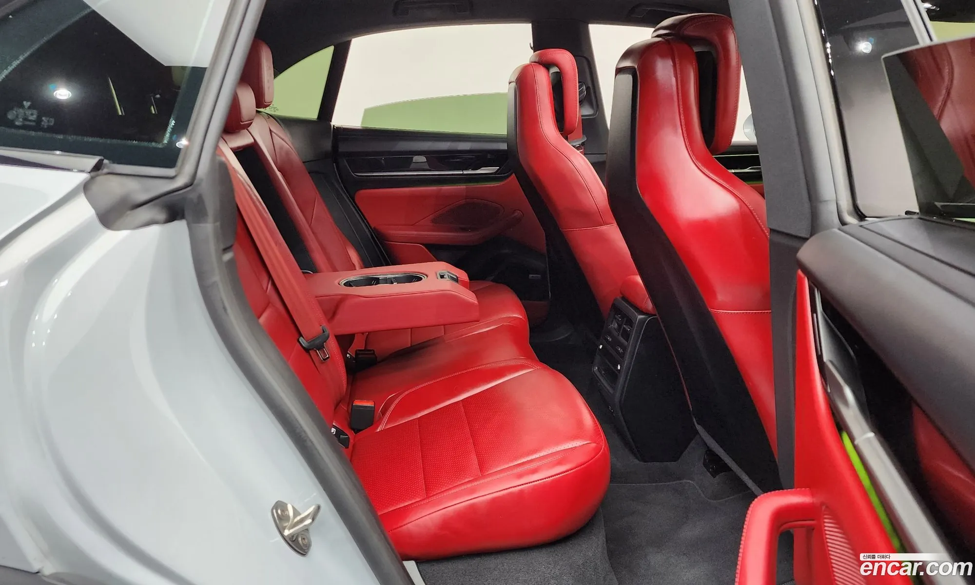 Porsche Macan EV 2025 WP1AA2XA2SL000476 — 12