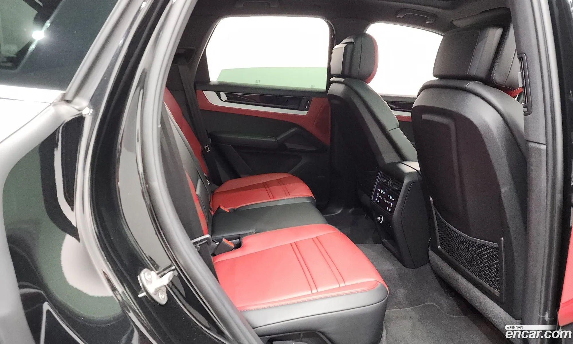 Porsche Cayenne 2025 WP1AA29Y2SDA04177 — 3