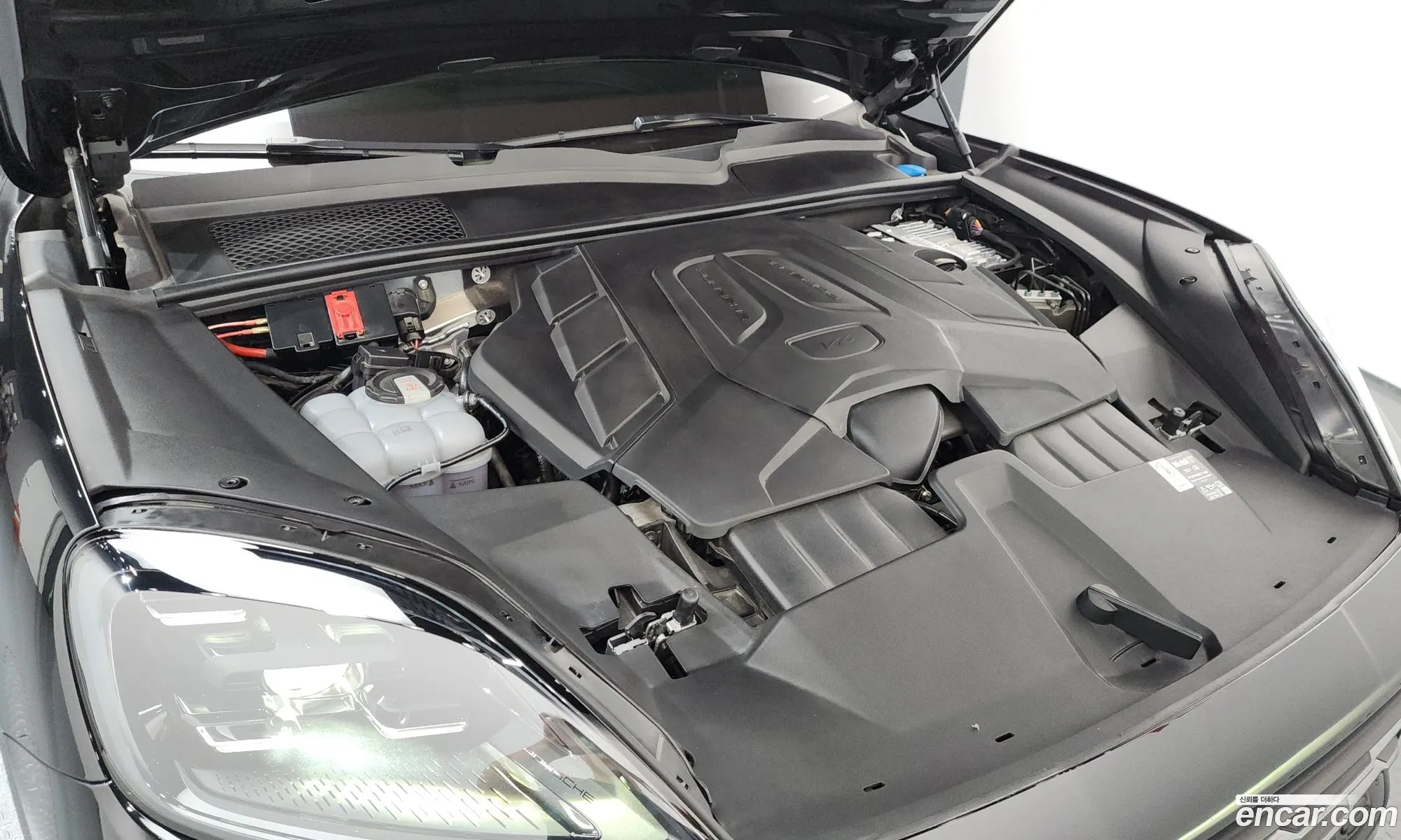 Porsche Cayenne 2025 WP1AA29Y2SDA04177 — 28