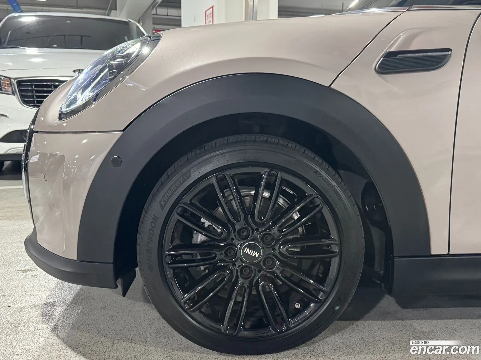 Mini Cooper 2023 — 13