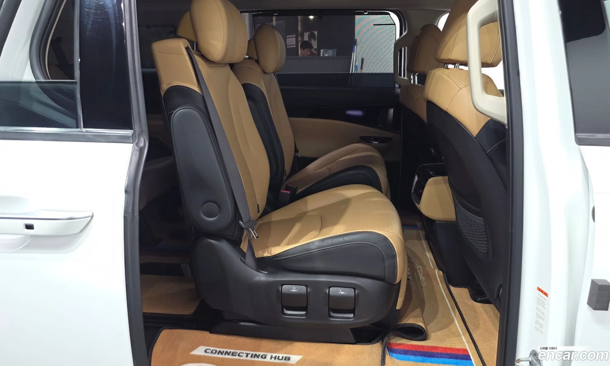 Kia Carnival 2022 — 32