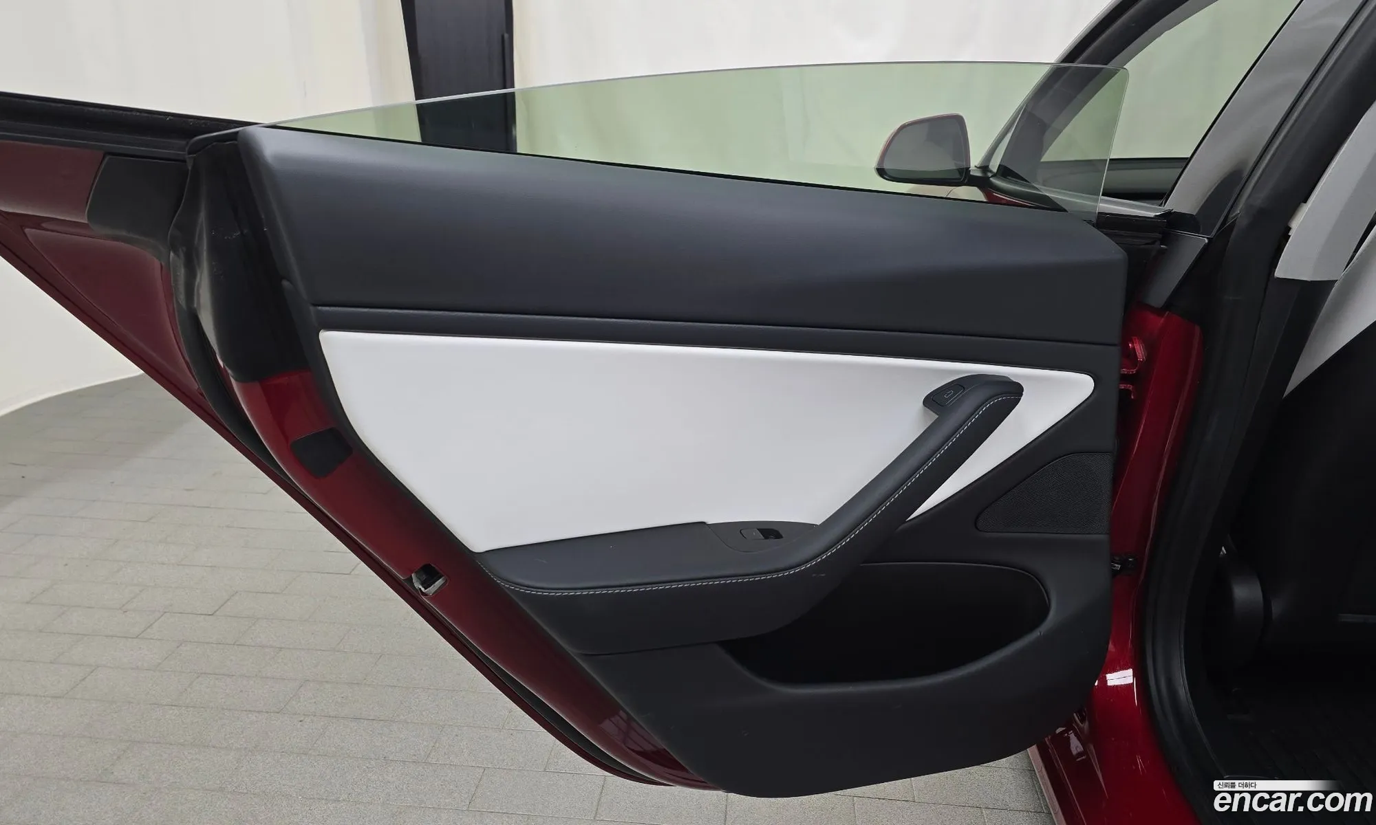Tesla Model 3 2021 5YJ3E1EC5MF912220 — 24