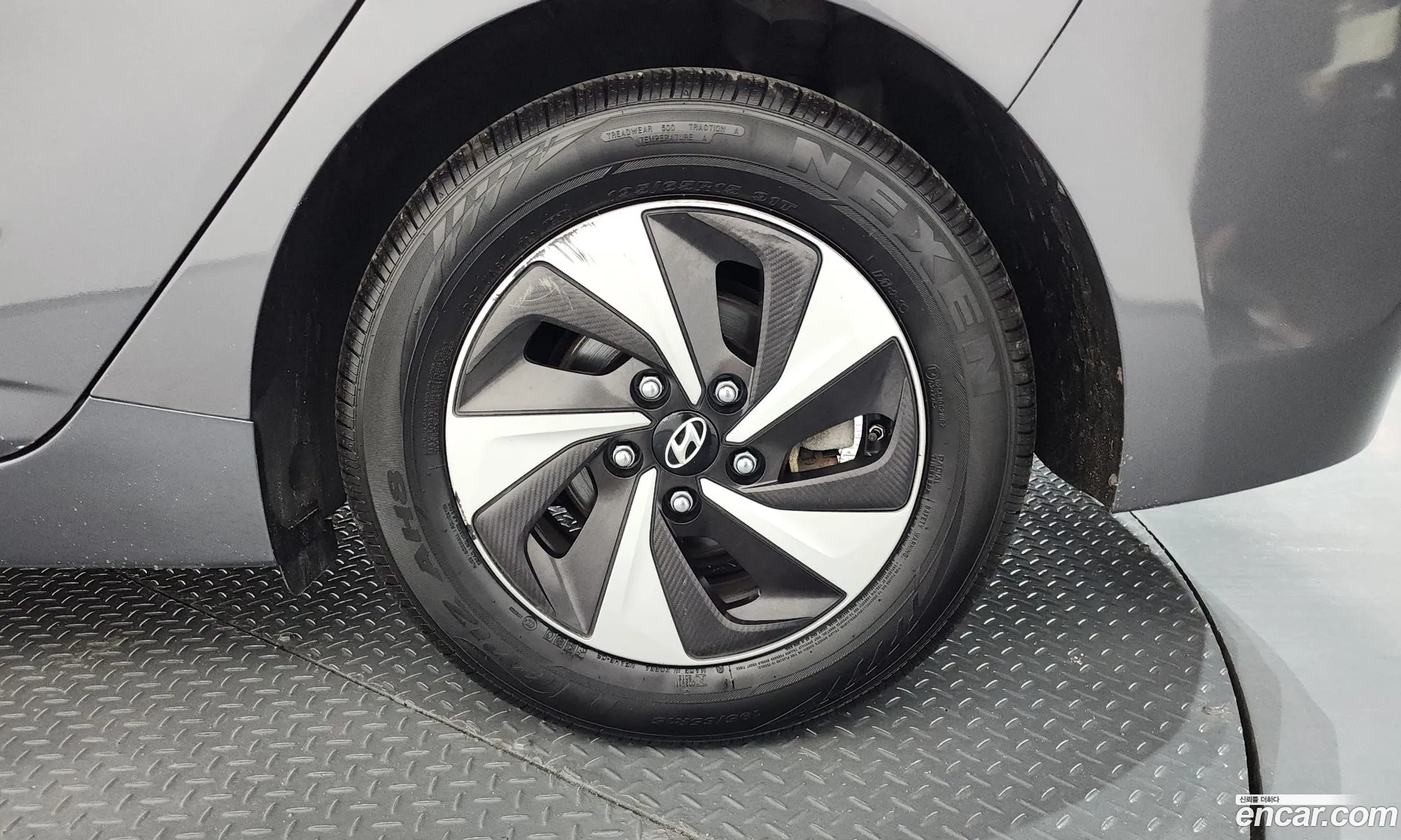 Hyundai Ioniq Hybrid