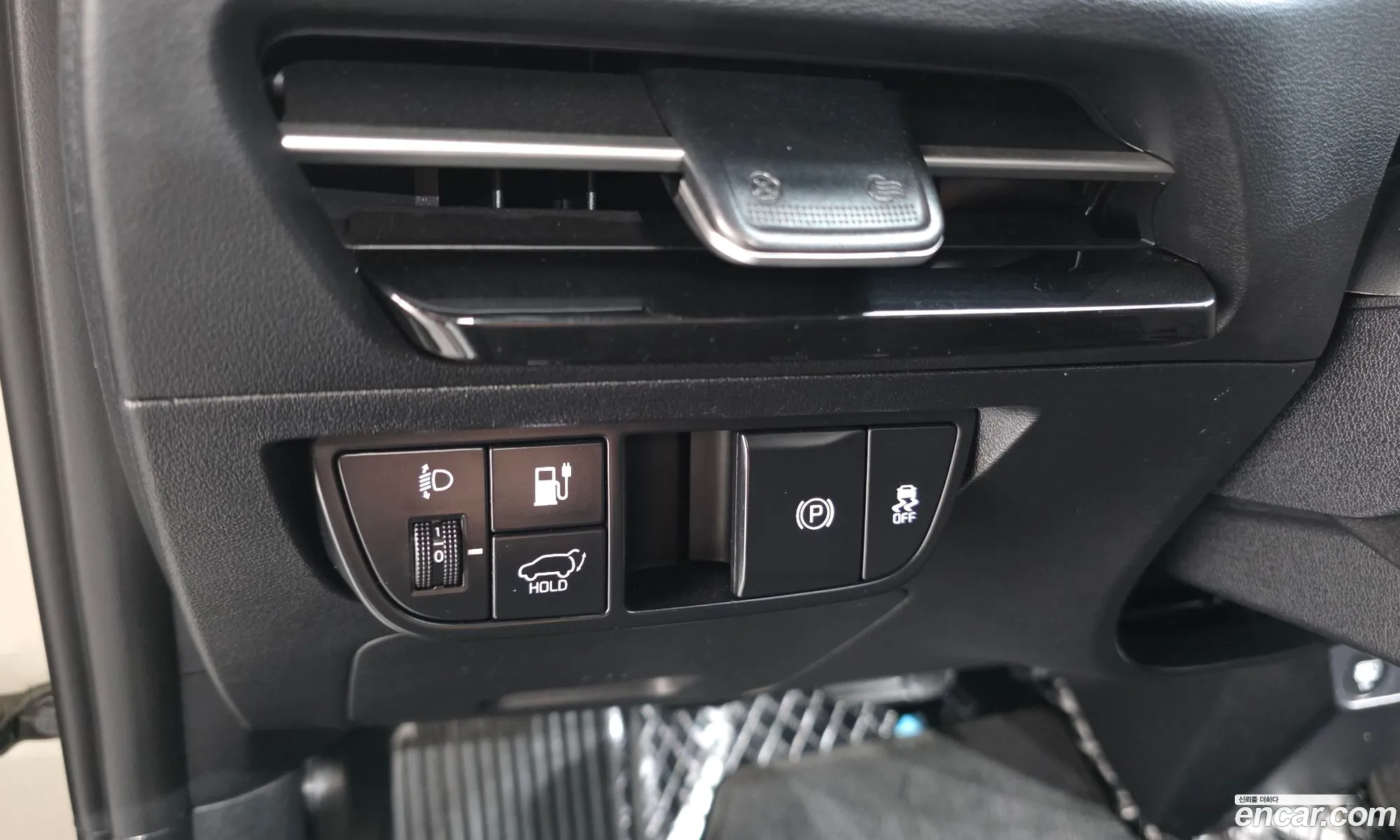 Kia EV6 2022 KNAC281AFNA086285 — 11