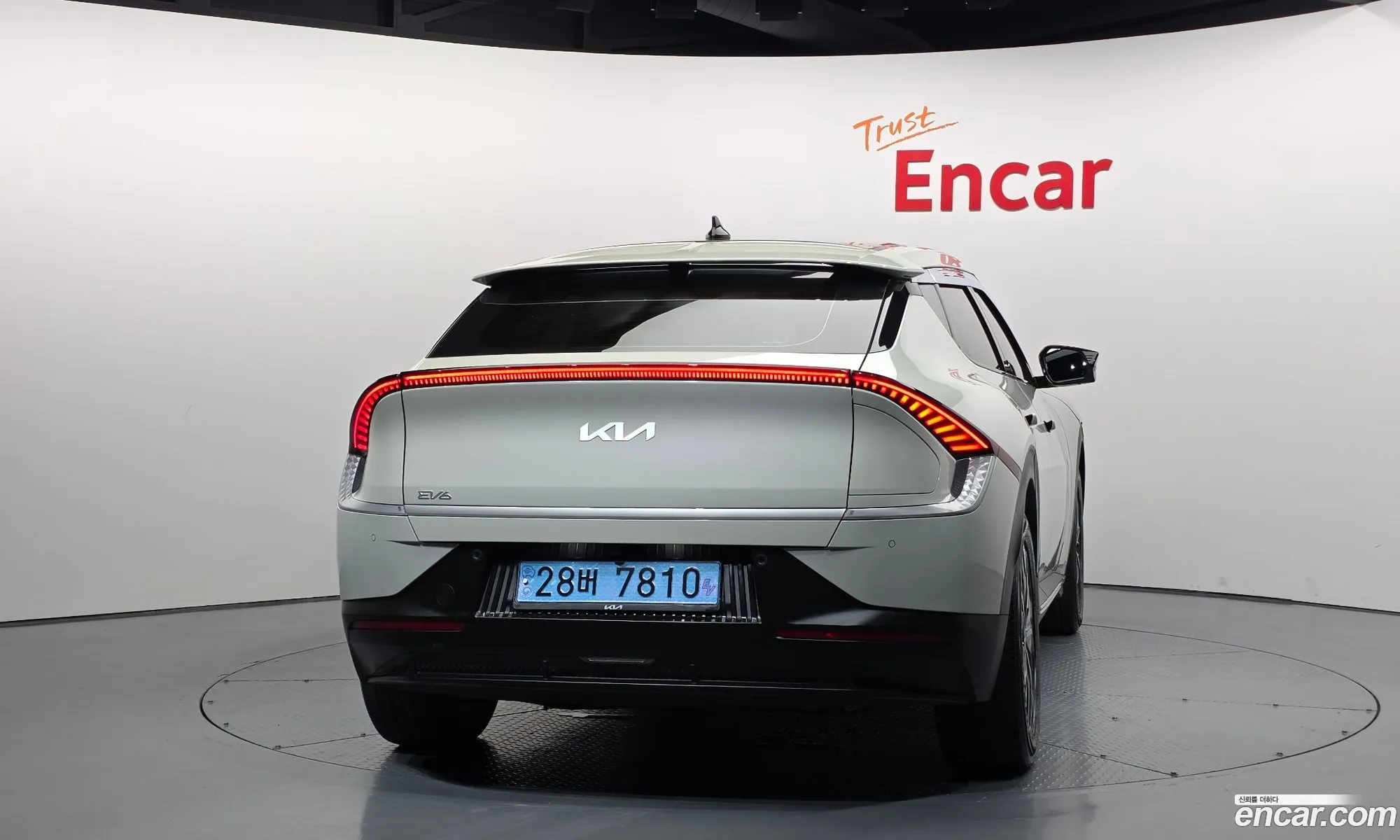 Kia EV6 2022 KNAC281AFNA086285 — 16