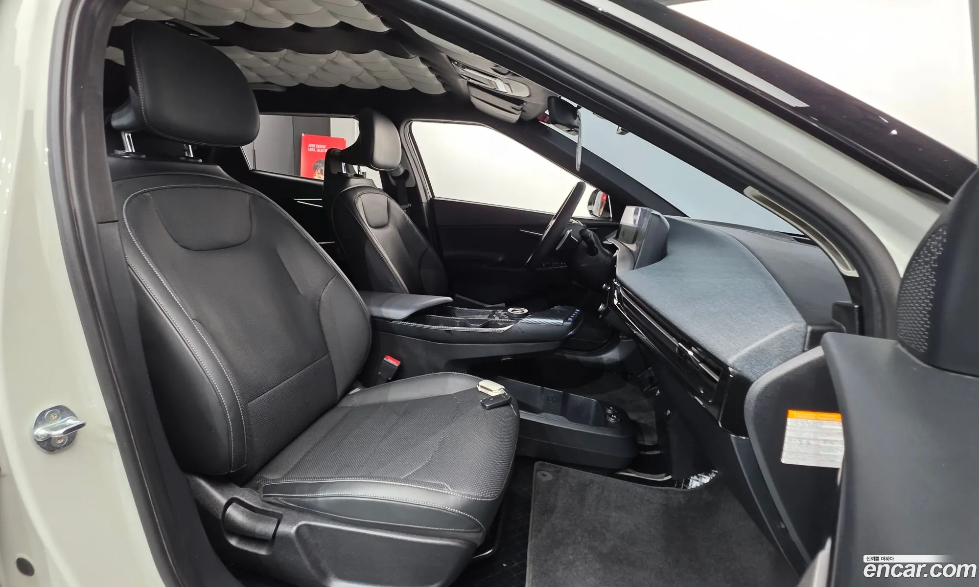 Kia EV6 2022 KNAC281AFNA086285 — 8