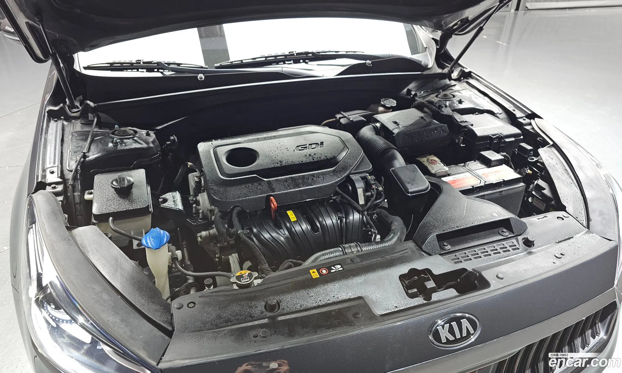 Kia K7 2016 KNALB415BGA009868 — 15